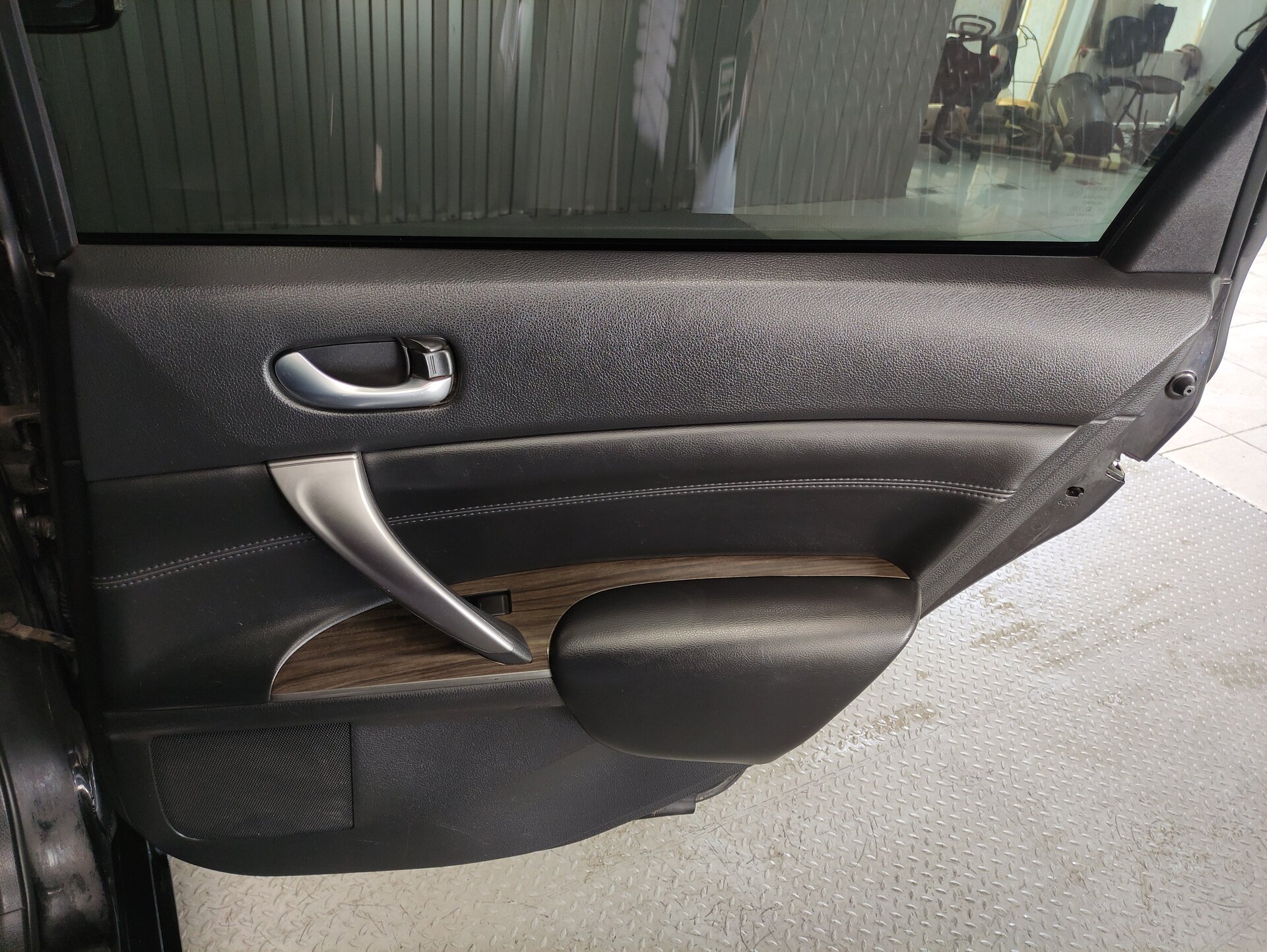 Nissan Teana, II (J32) Рестайлинг 2011 Nissan Teana, II (J32) Рестайлинг 2011