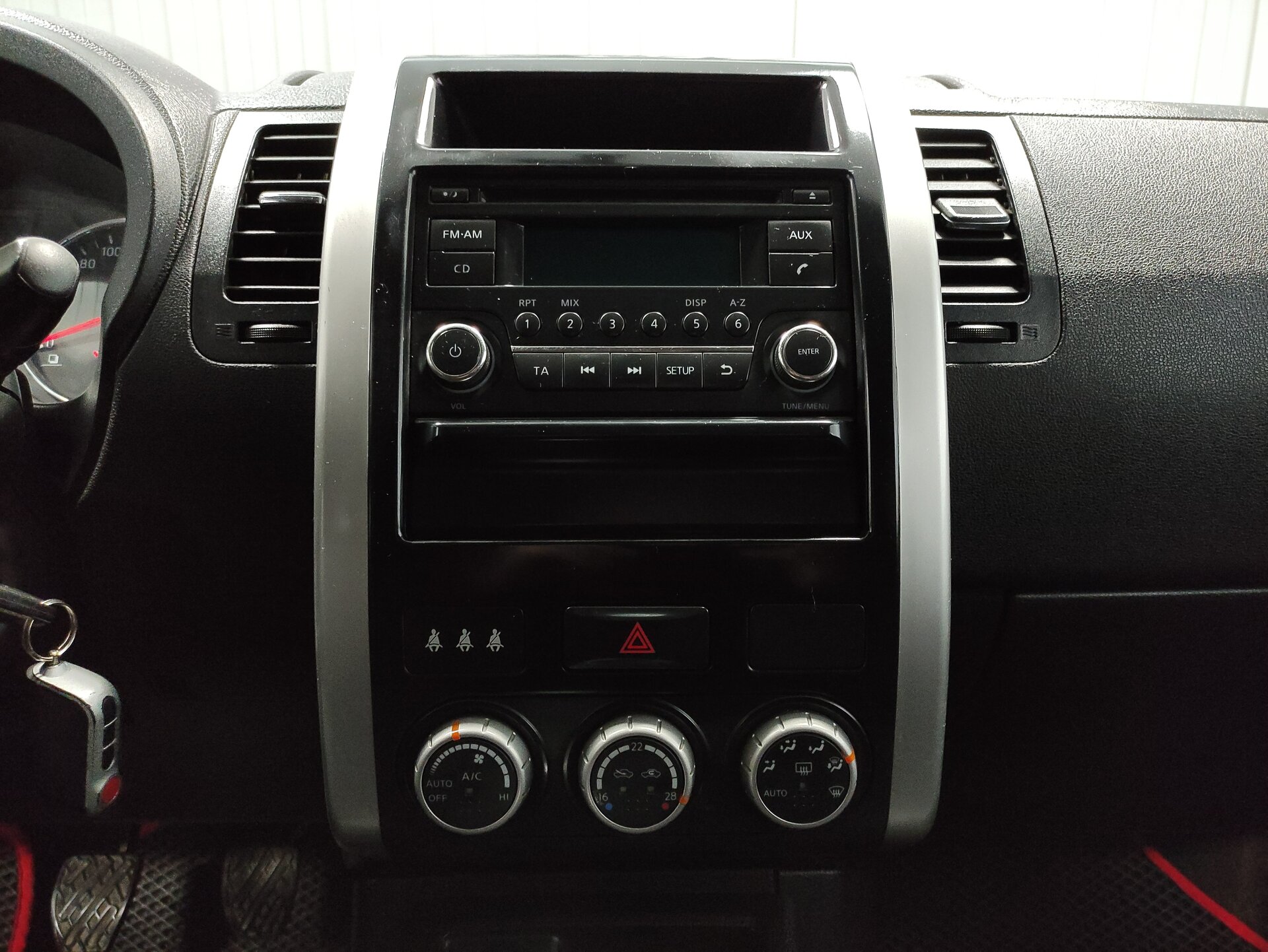 Nissan X-Trail, II Рестайлинг 2013 Nissan X-Trail, II Рестайлинг 2013