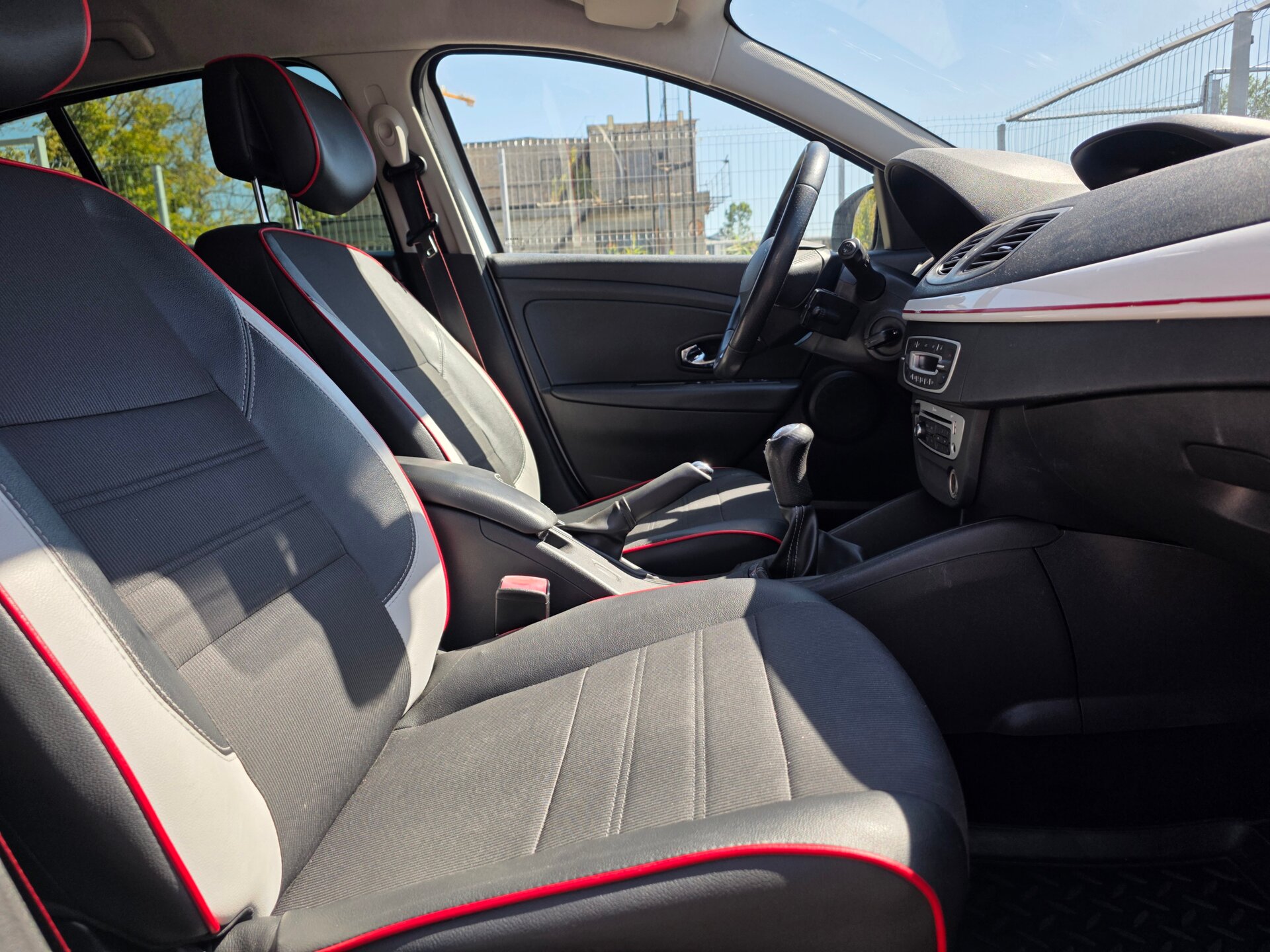 Renault Megane, III Рестайлинг 2013 Renault Megane, III Рестайлинг 2013