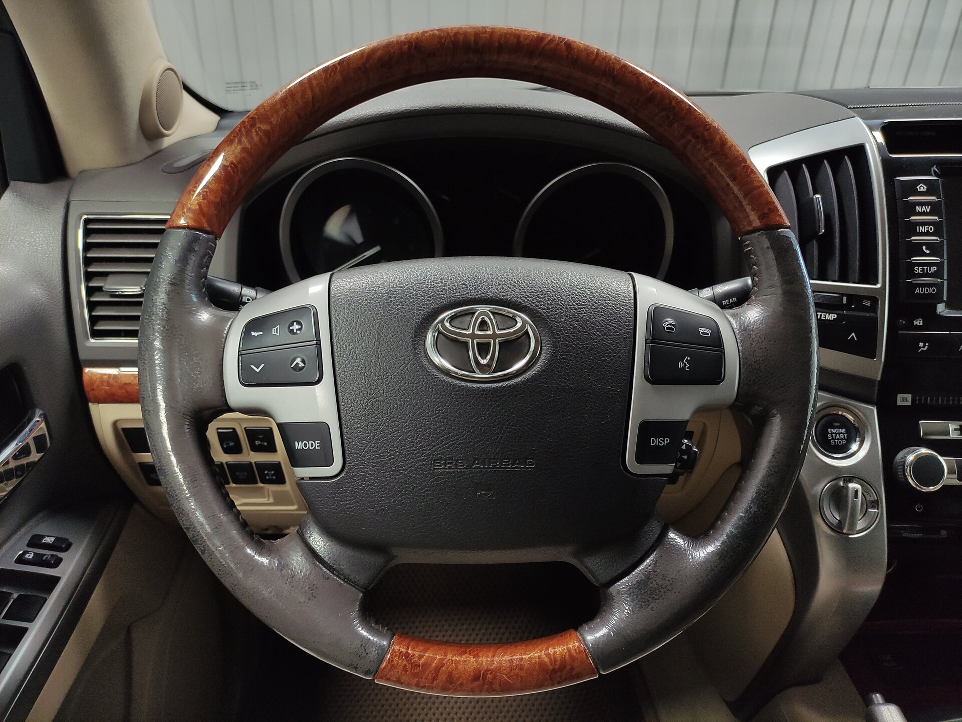 Toyota Land Cruiser, 200 Series Рестайлинг 1 2012