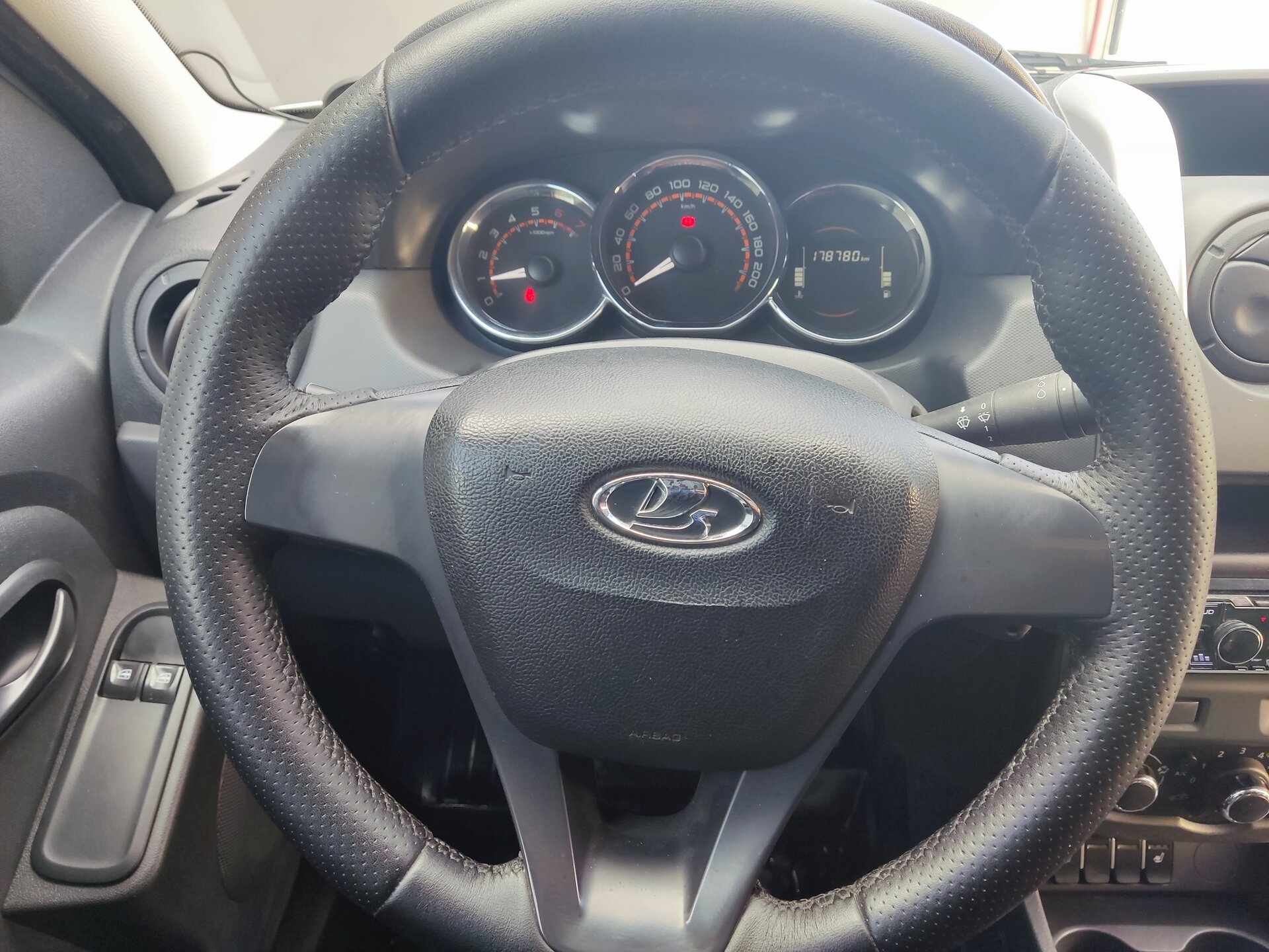 Lada (ВАЗ) 2021
