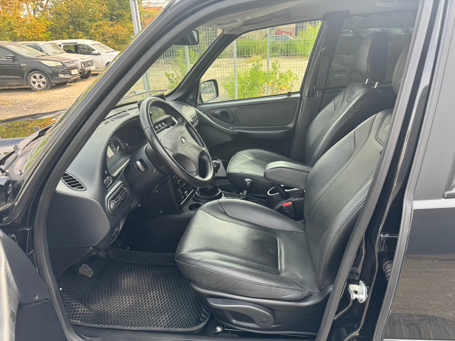 Lada (ВАЗ) Niva Travel, I 2023