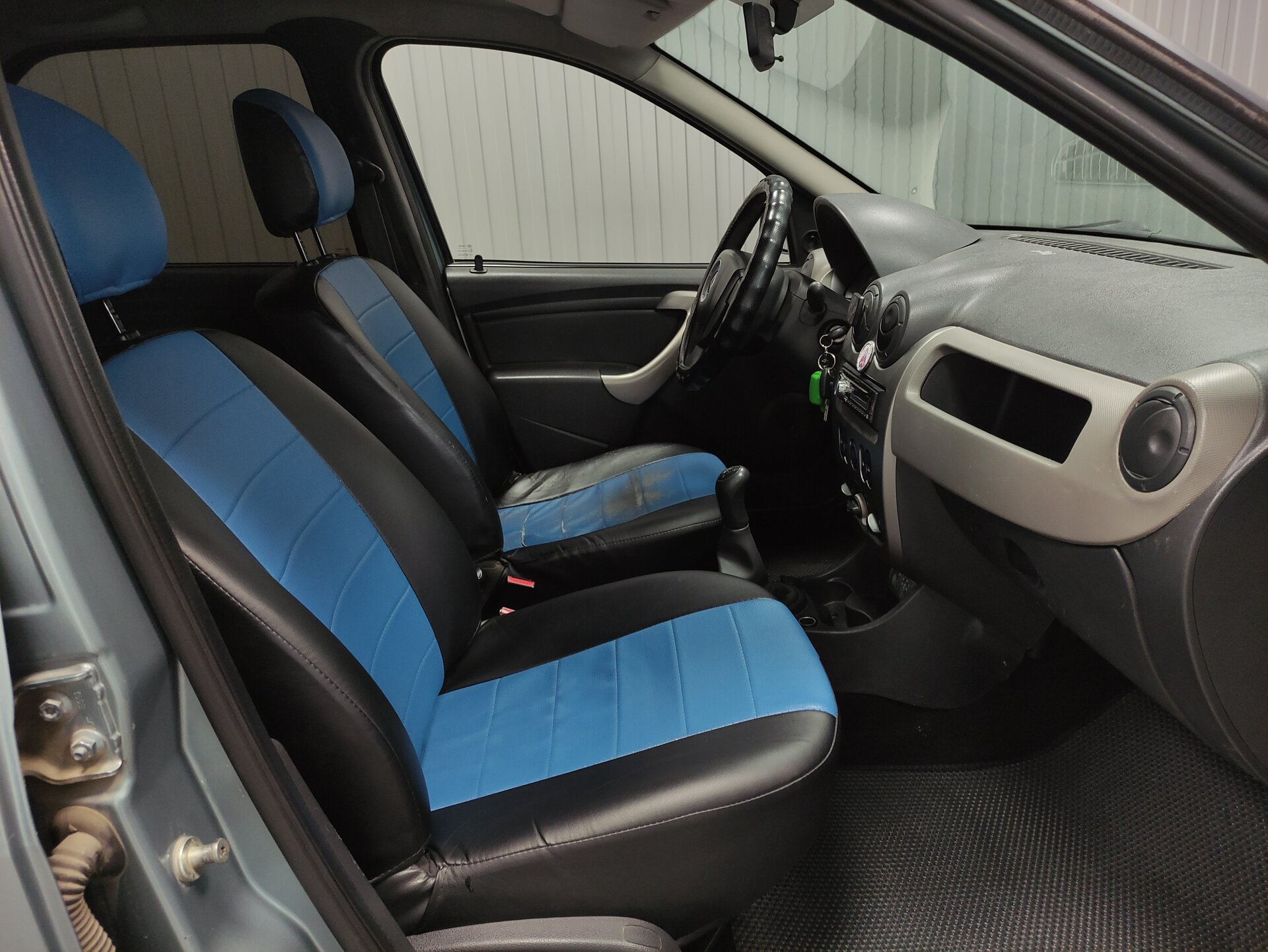 Renault Logan, I Рестайлинг 2011