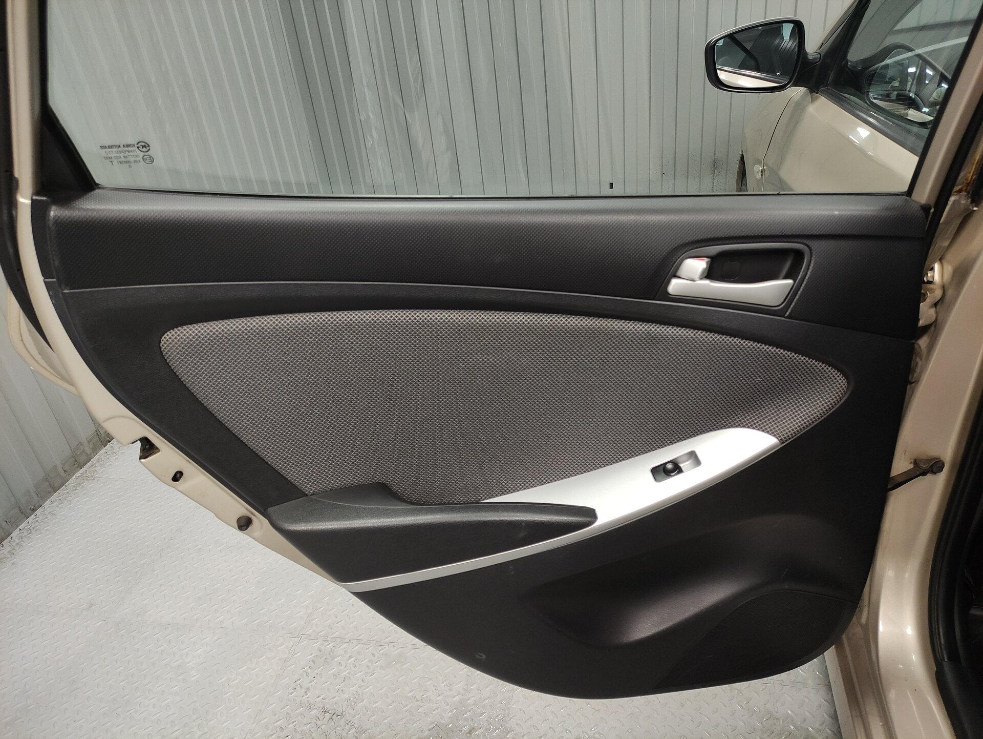 Hyundai Solaris, I 2011