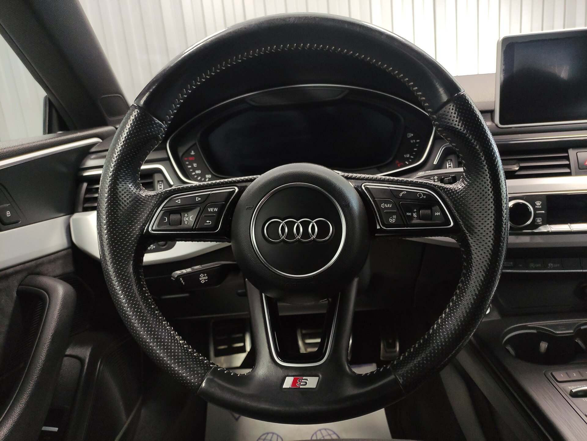 Audi A5, II (F5) 2016