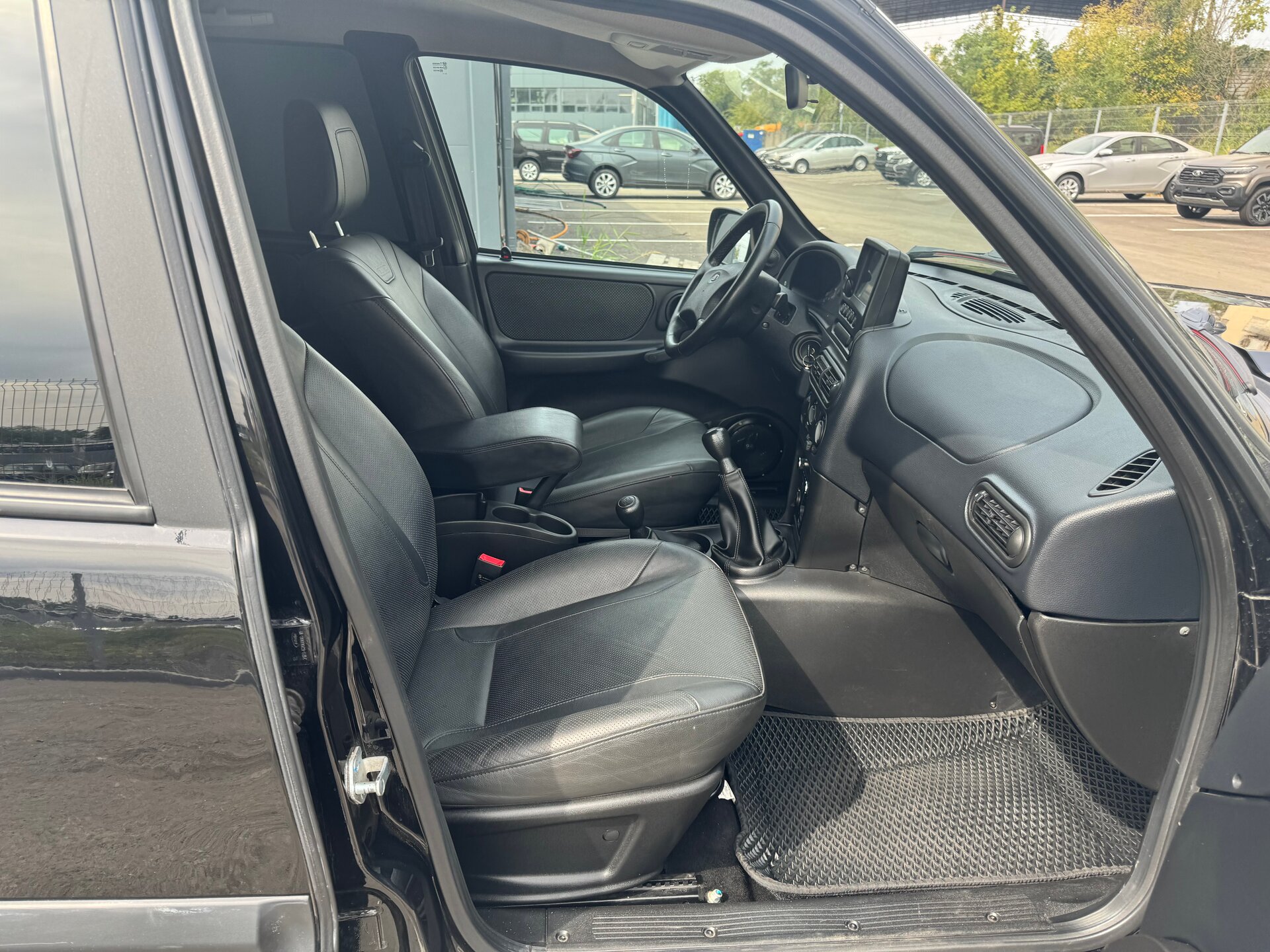 Lada (ВАЗ) Niva Travel, I 2023