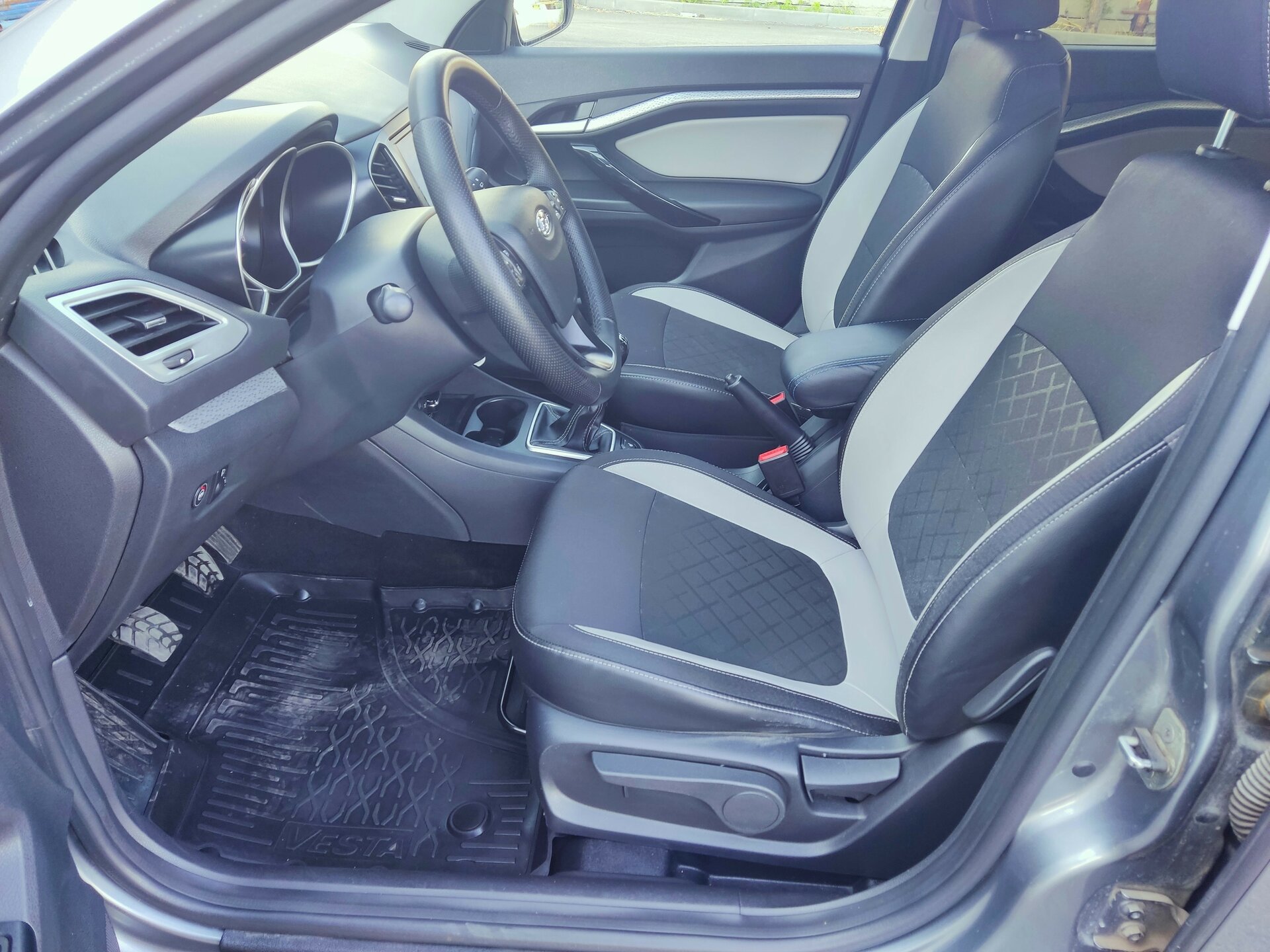 Lada (ВАЗ) Vesta, I 2019