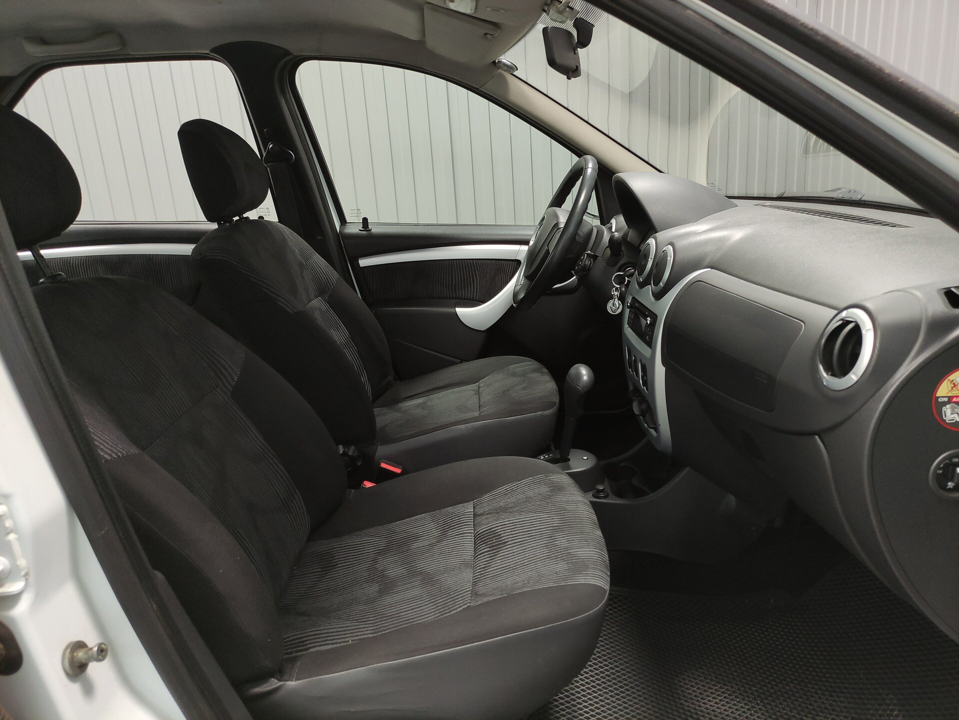 Renault Logan, I Рестайлинг 2013