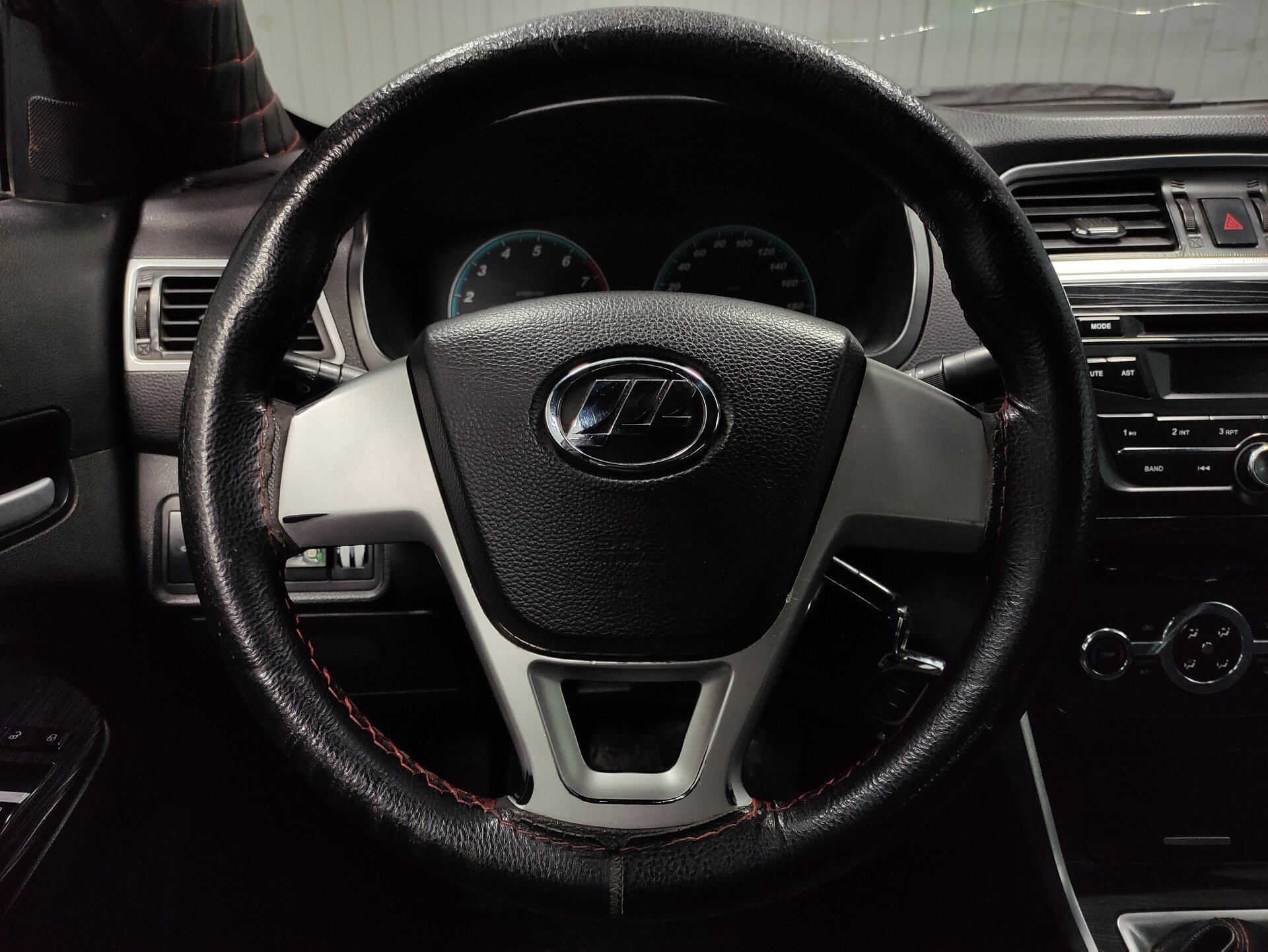 Lifan Solano, II 2017