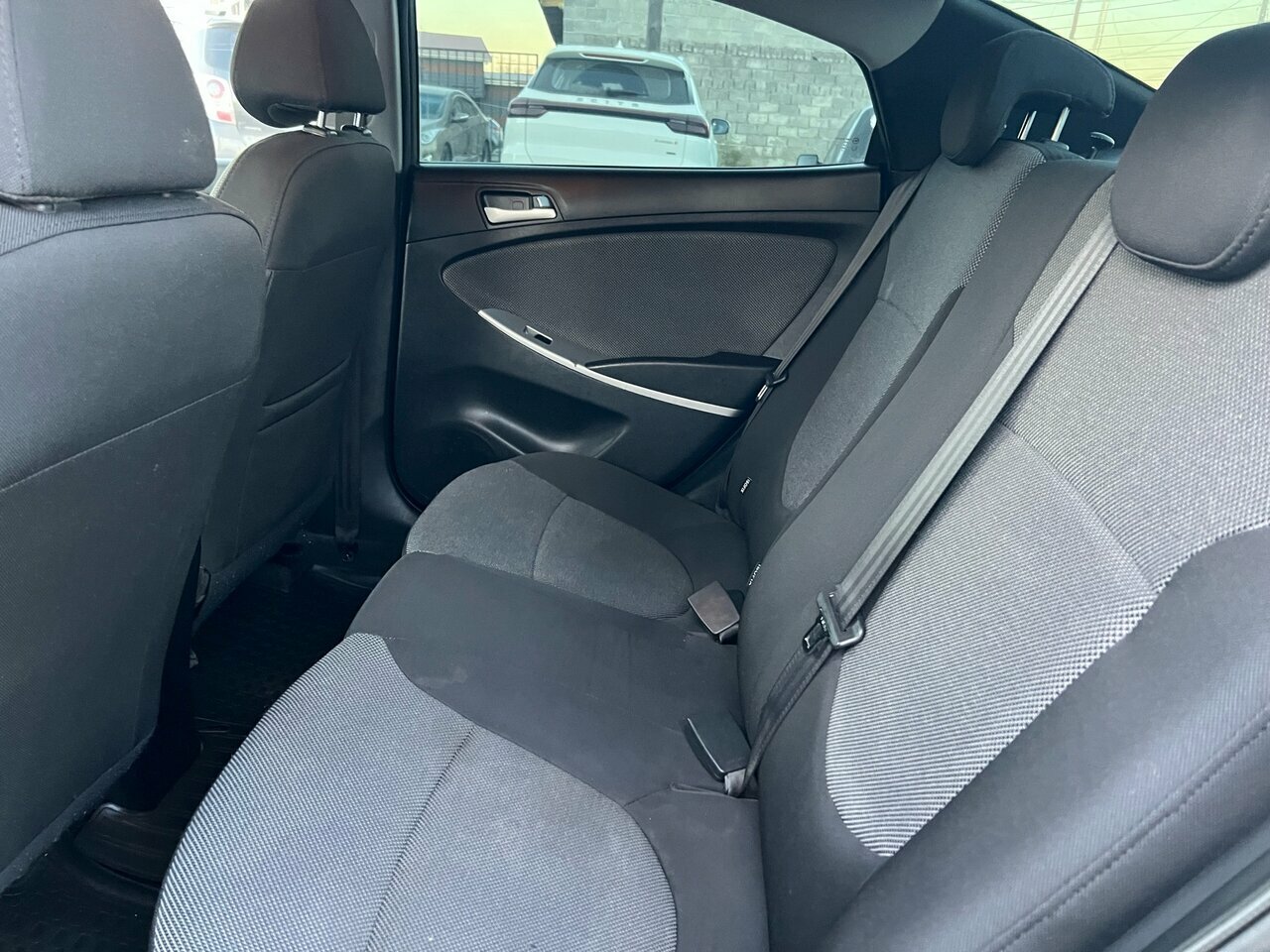 Hyundai Solaris, I 2011