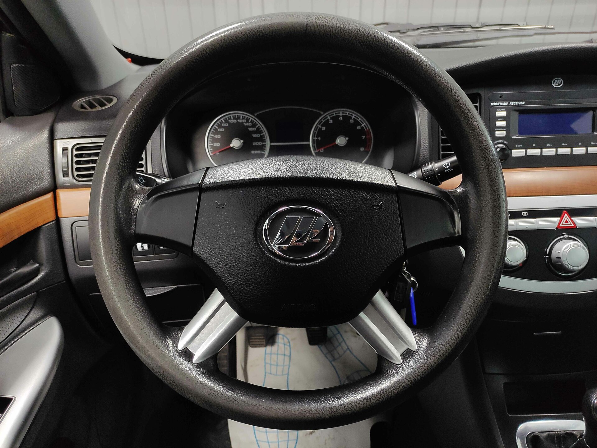 Lifan Solano, I (620) 2012