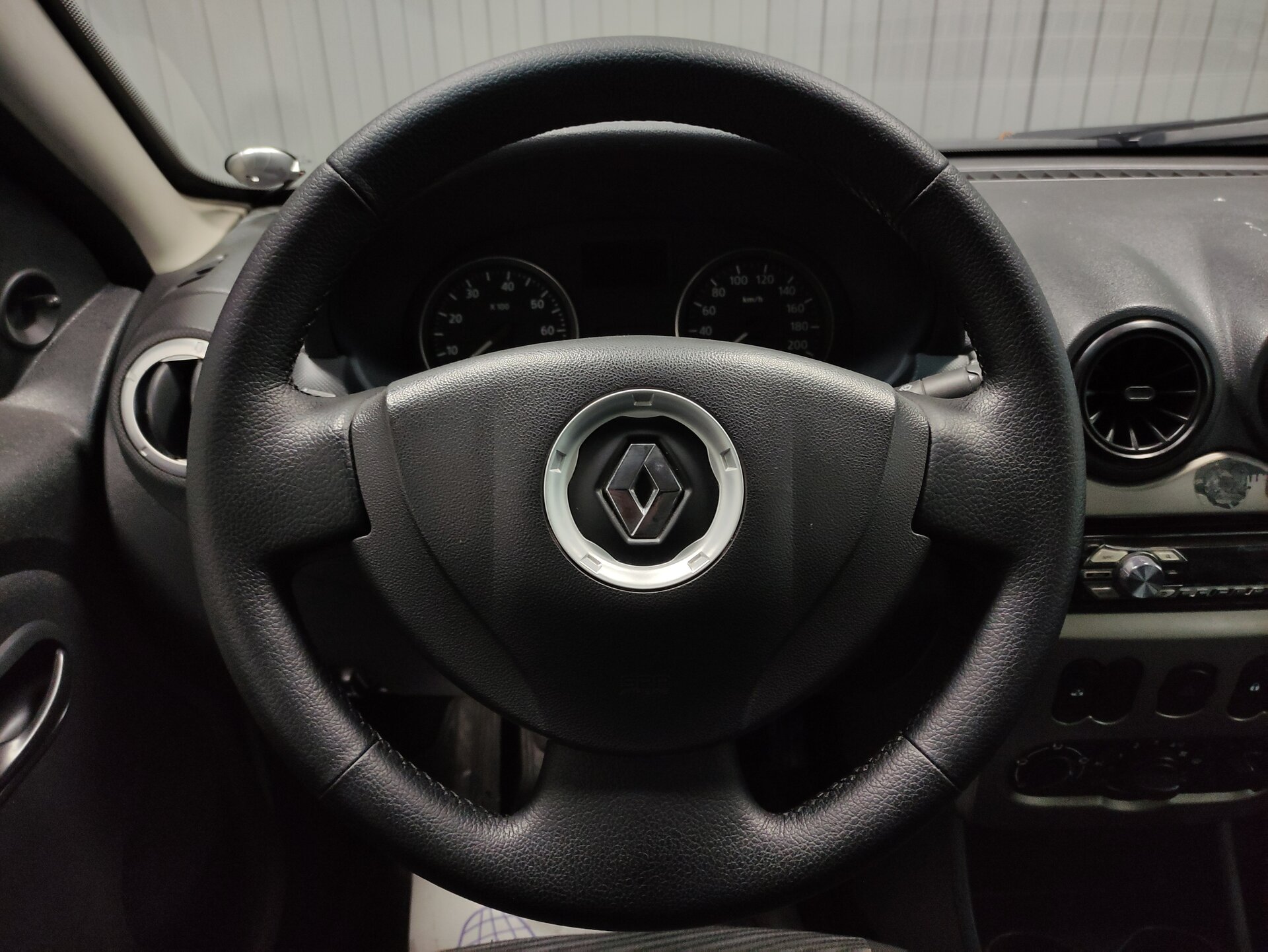 Renault Sandero, I 2012