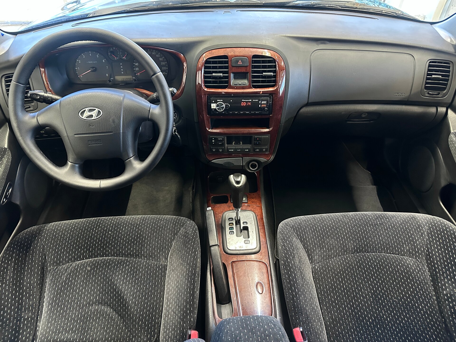 Hyundai Sonata, IV (EF) Рестайлинг 2007 Hyundai Sonata, IV (EF) Рестайлинг 2007