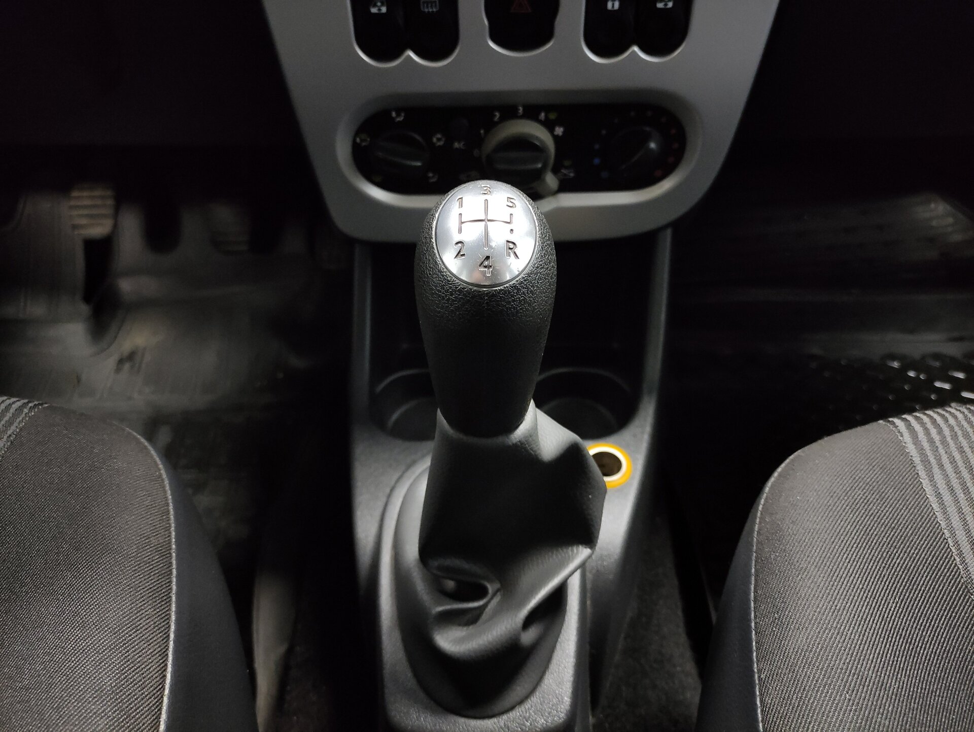 Renault Sandero, I 2011