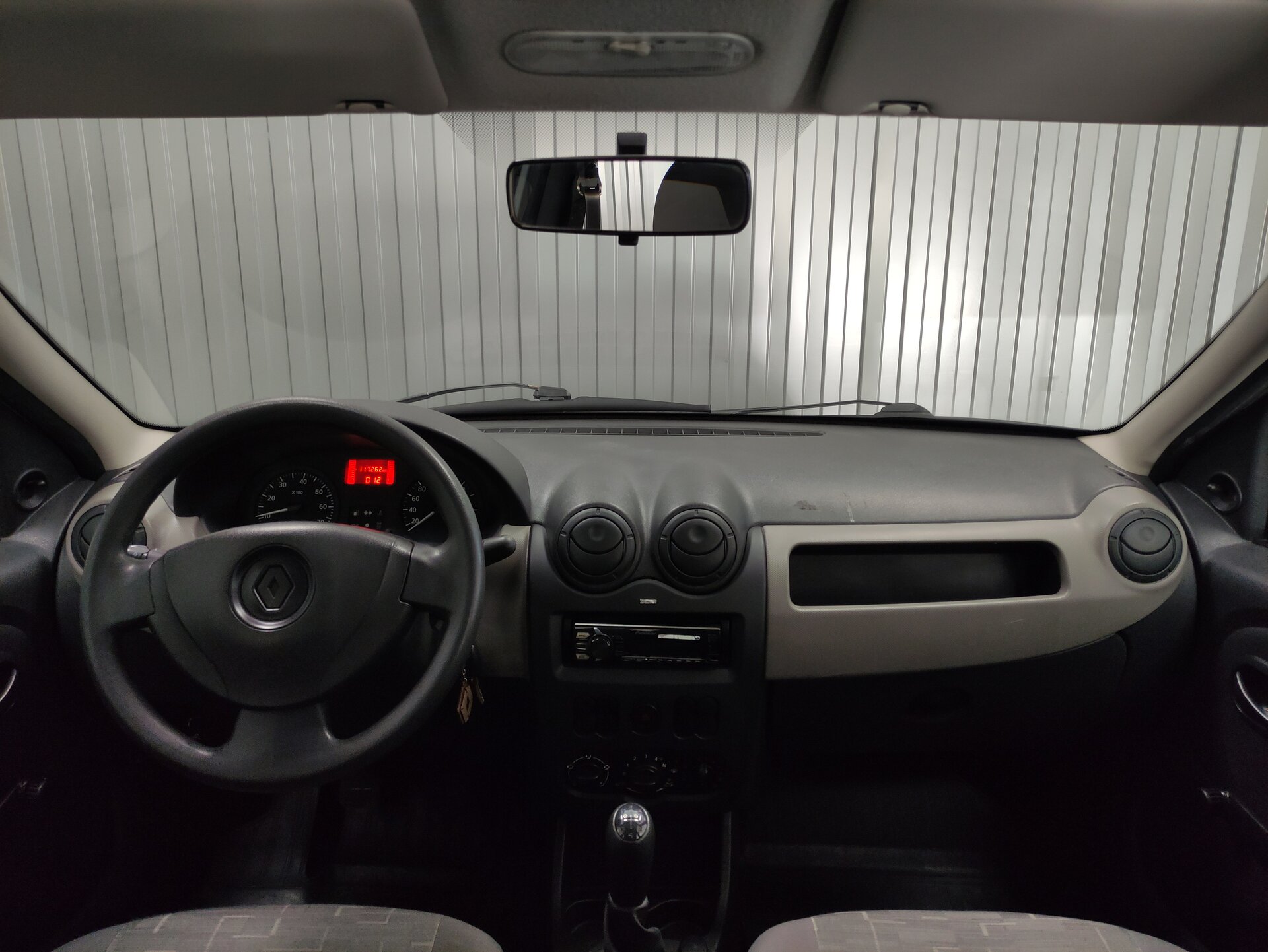 Renault Logan, I Рестайлинг 2014