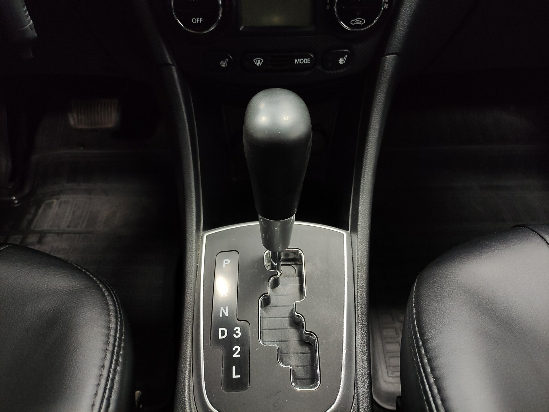Hyundai Solaris, I 2012