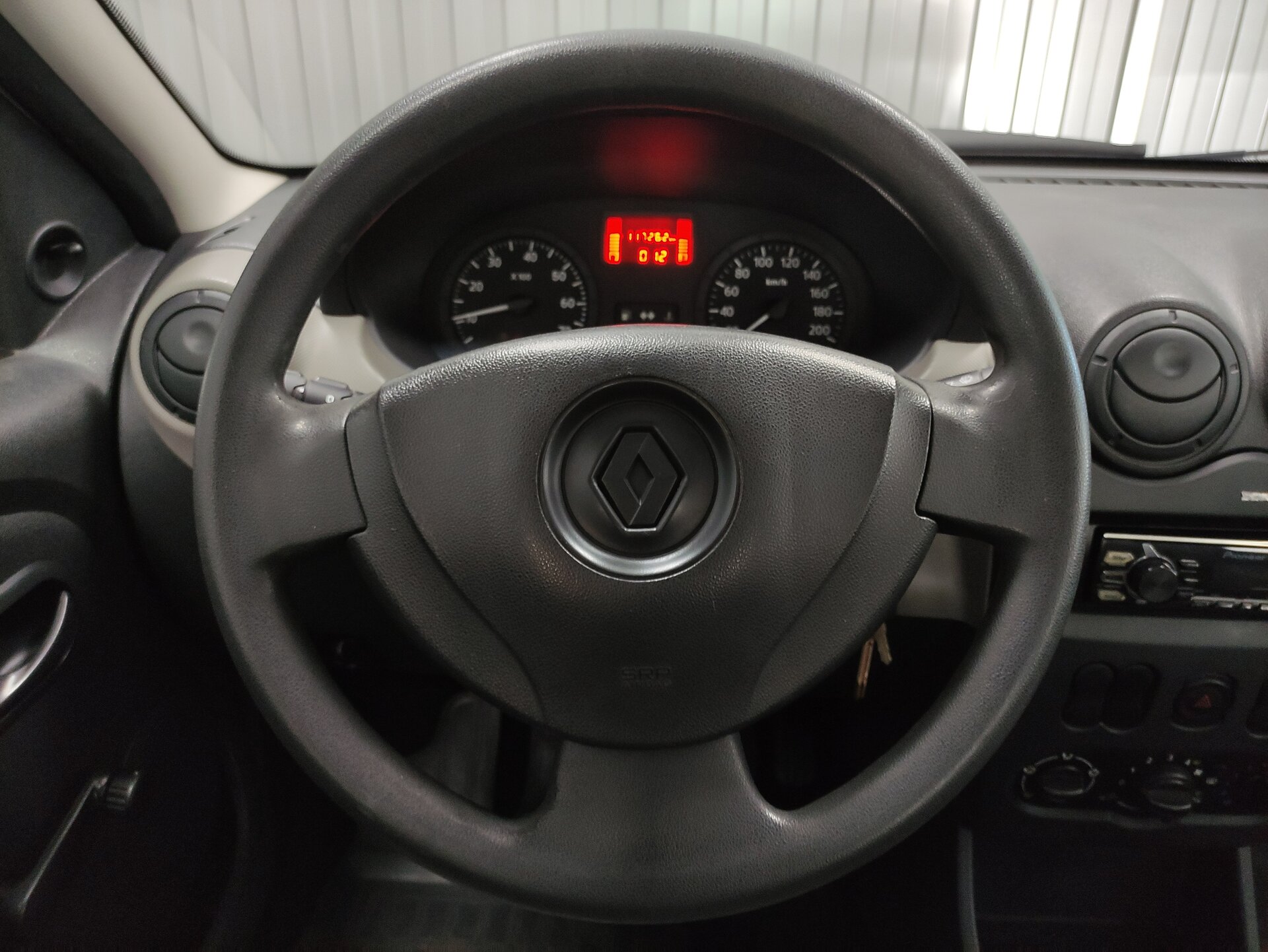 Renault Logan, I Рестайлинг 2014
