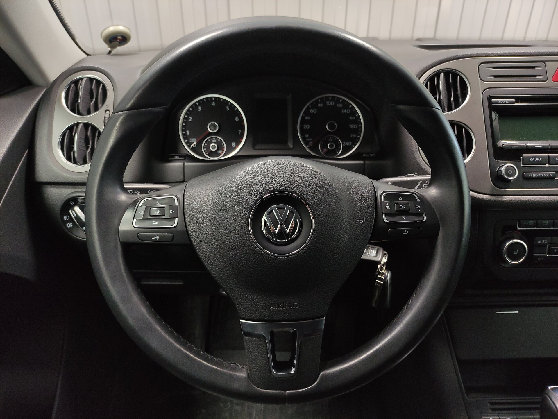 Volkswagen Tiguan, I 2010