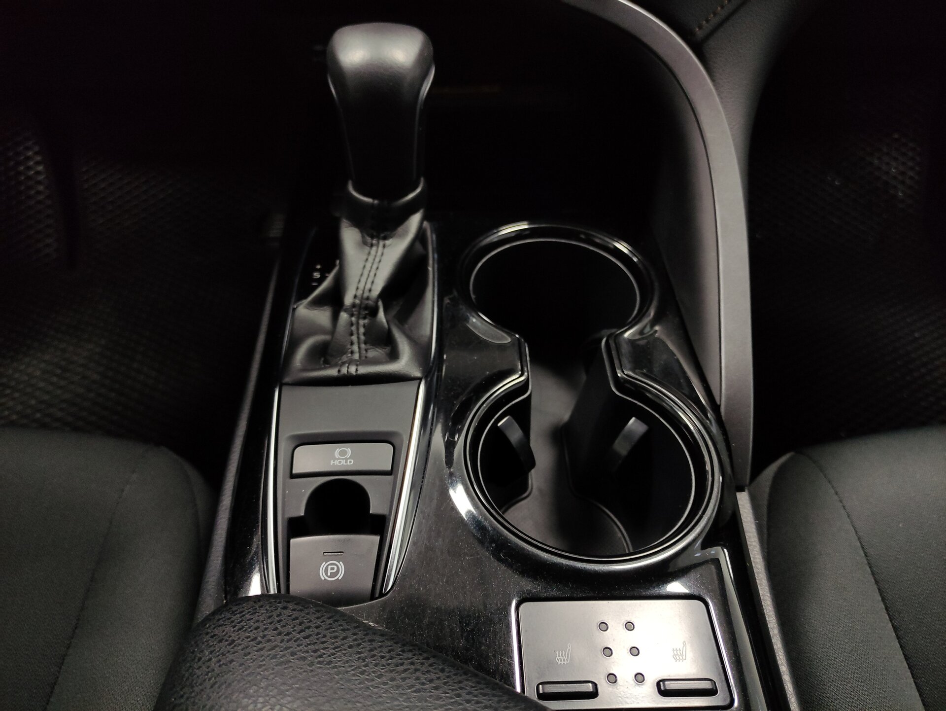 Toyota Camry, VIII (XV70) 2020