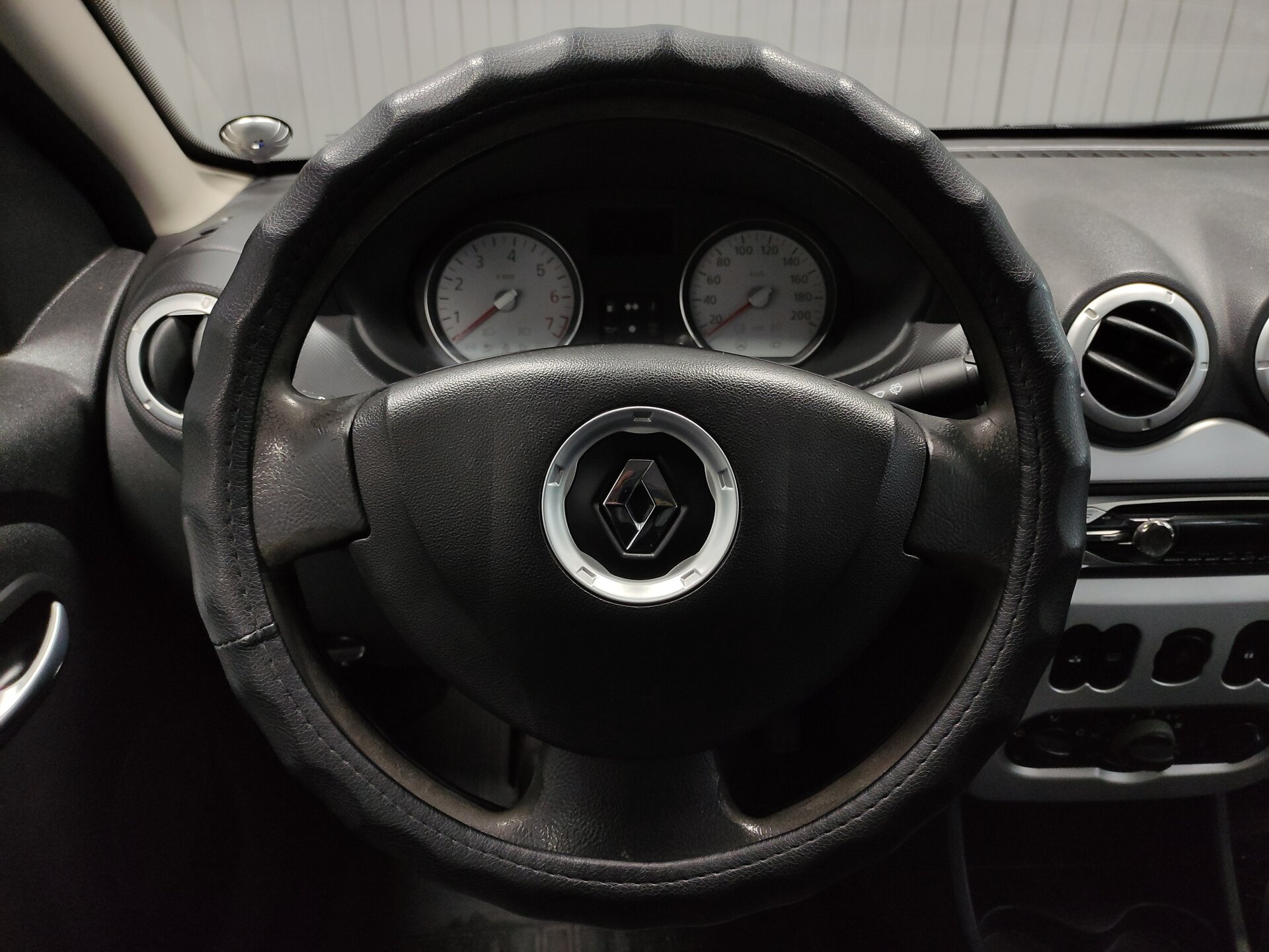 Renault Sandero, I 2011