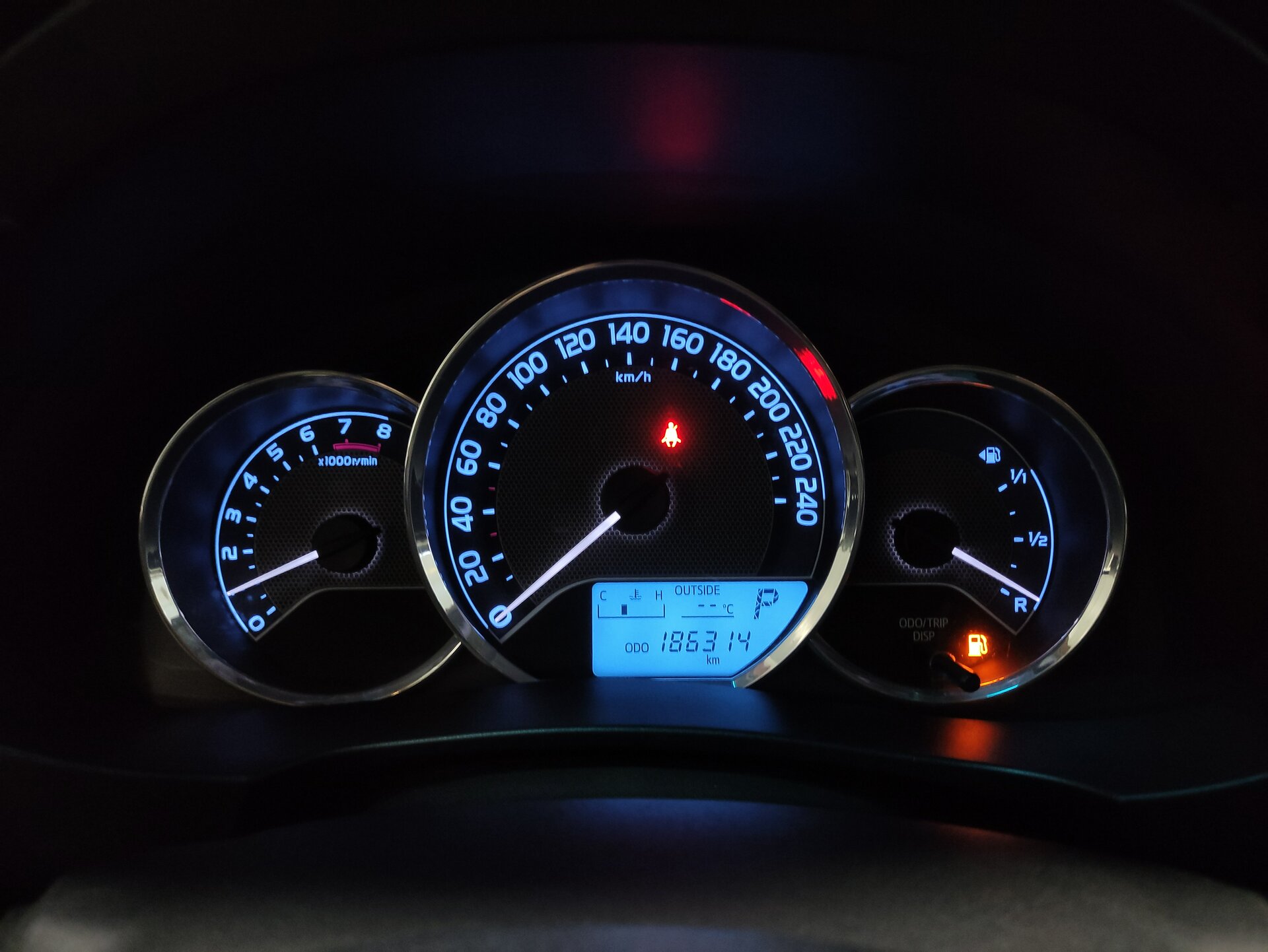 Toyota Corolla, XI (E160, E170, E180) 2014