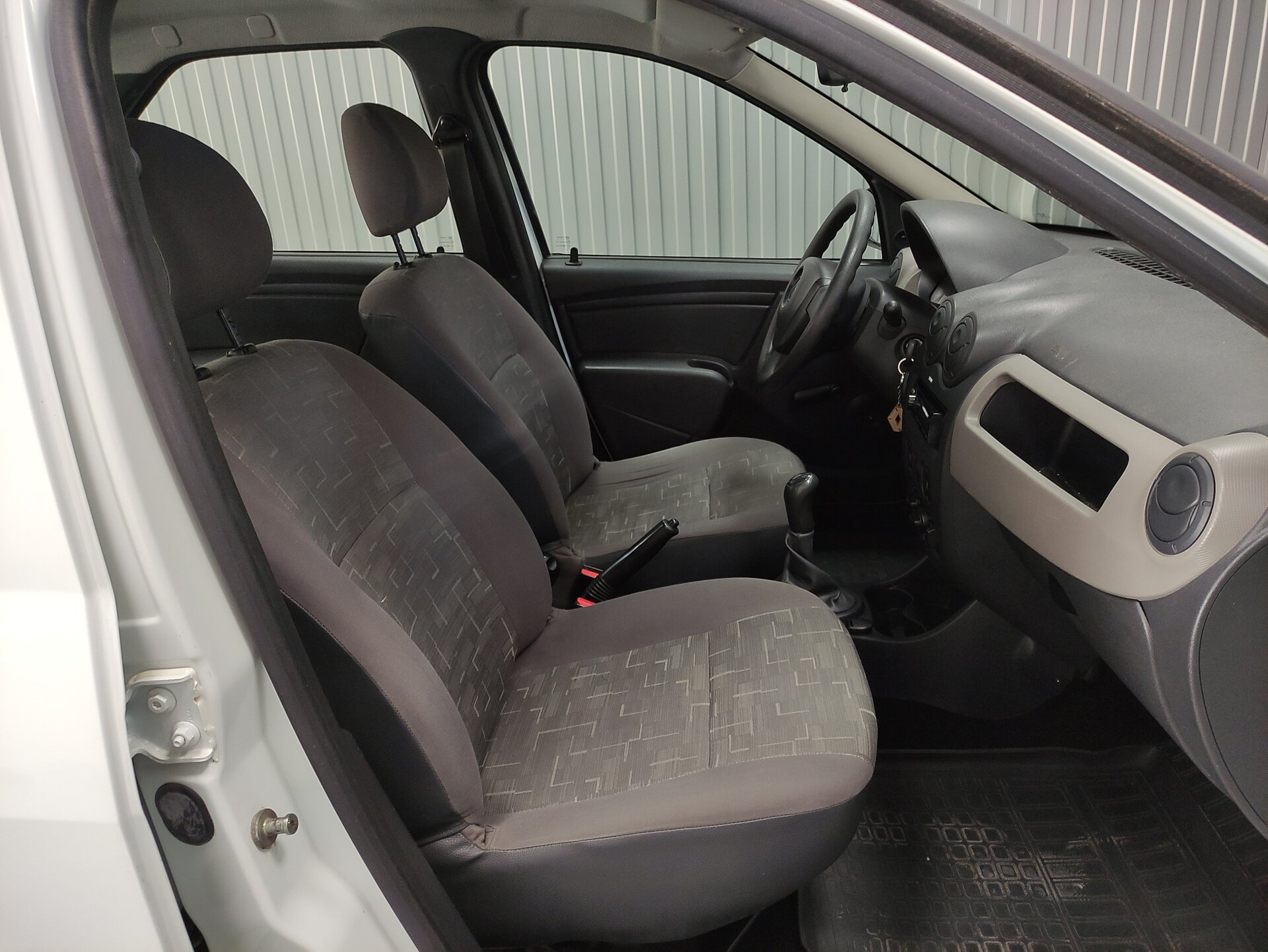 Renault Logan, I Рестайлинг 2014