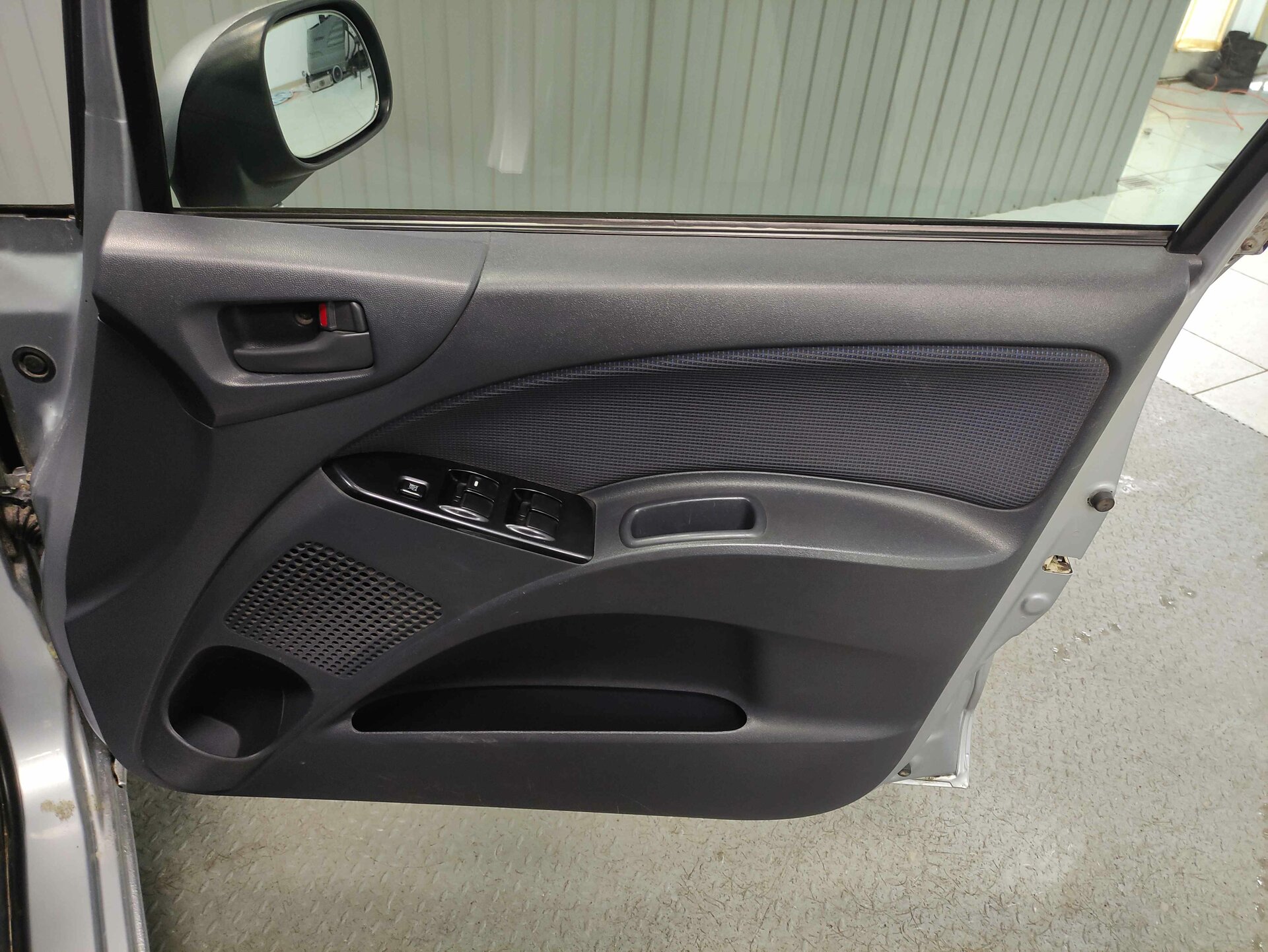 Mitsubishi Colt, VI (Z20/Z30) 2004