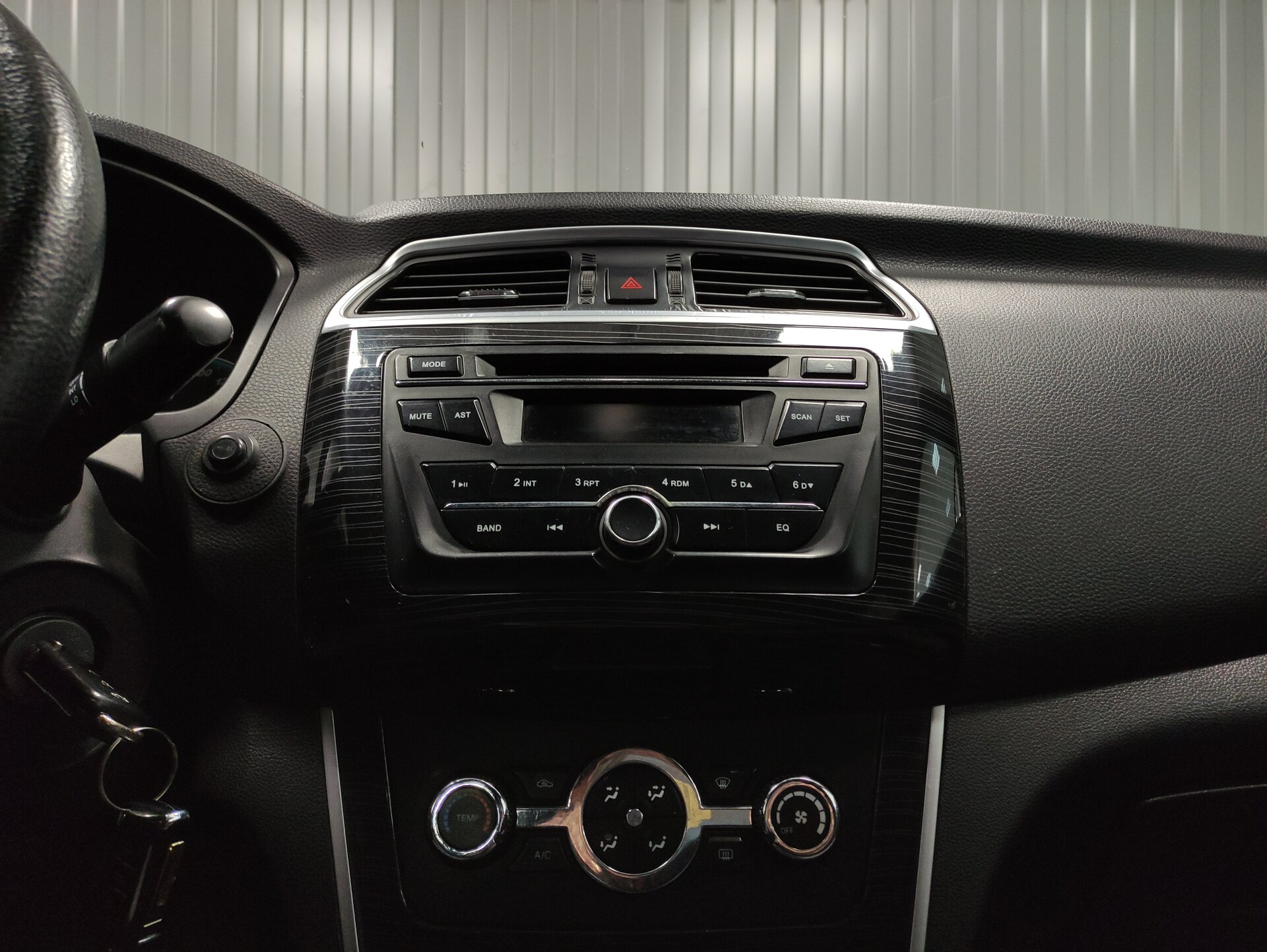 Lifan Solano, II 2017