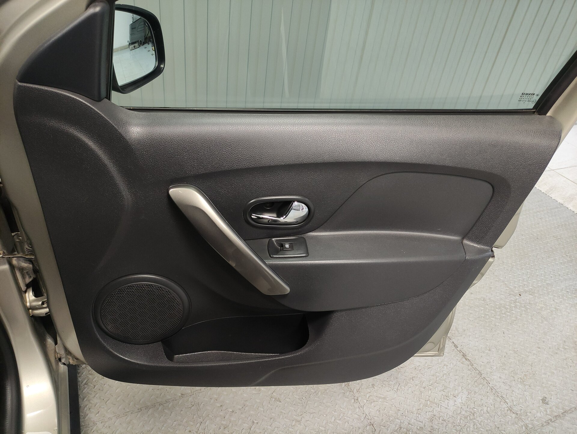 Renault Sandero, II 2015