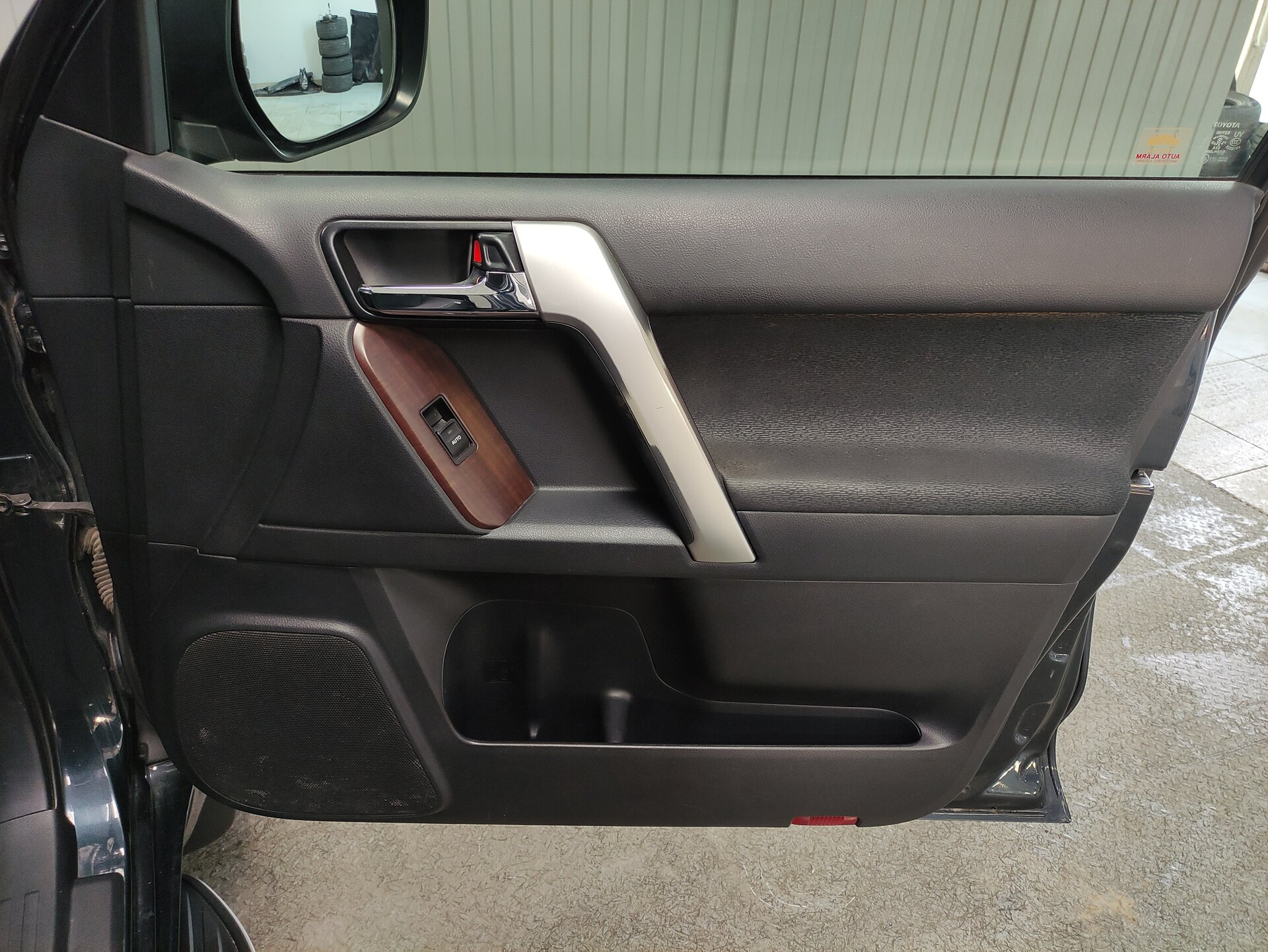 Toyota Land Cruiser Prado, 150 Series Рестайлинг 1 2013