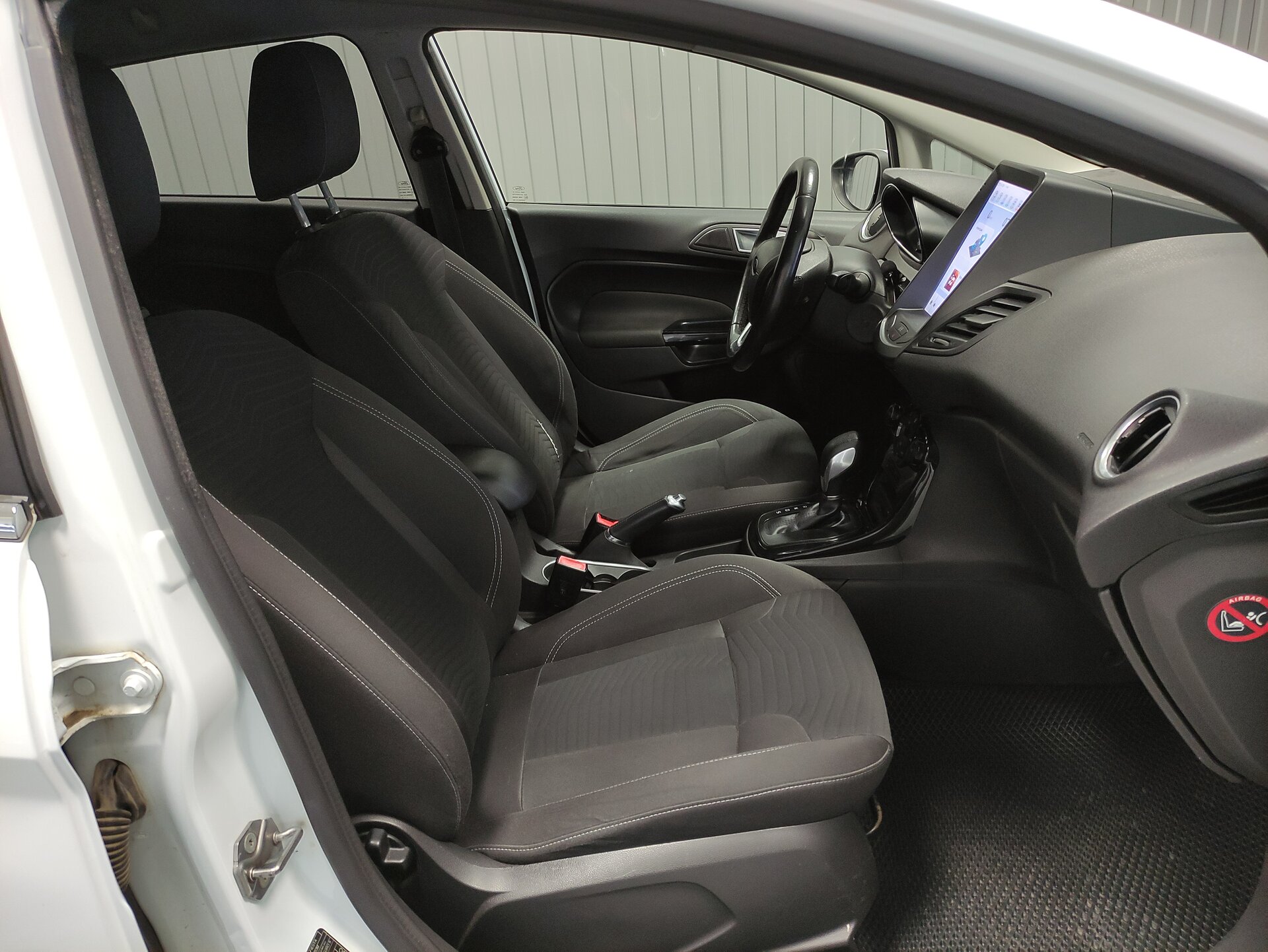Ford Fiesta, Mk6 Рестайлинг 2016