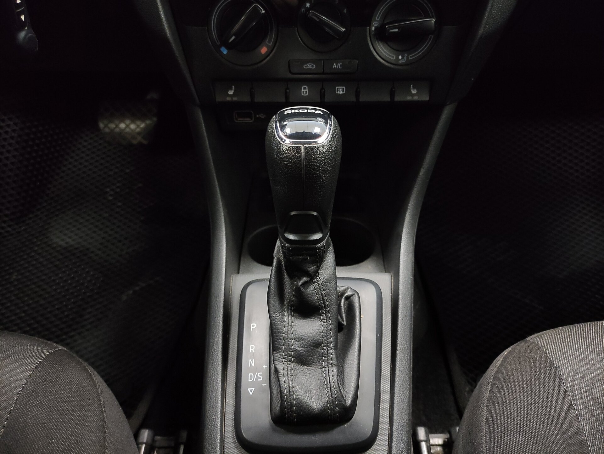 Skoda Rapid, I Рестайлинг 2019 Skoda Rapid, I Рестайлинг 2019