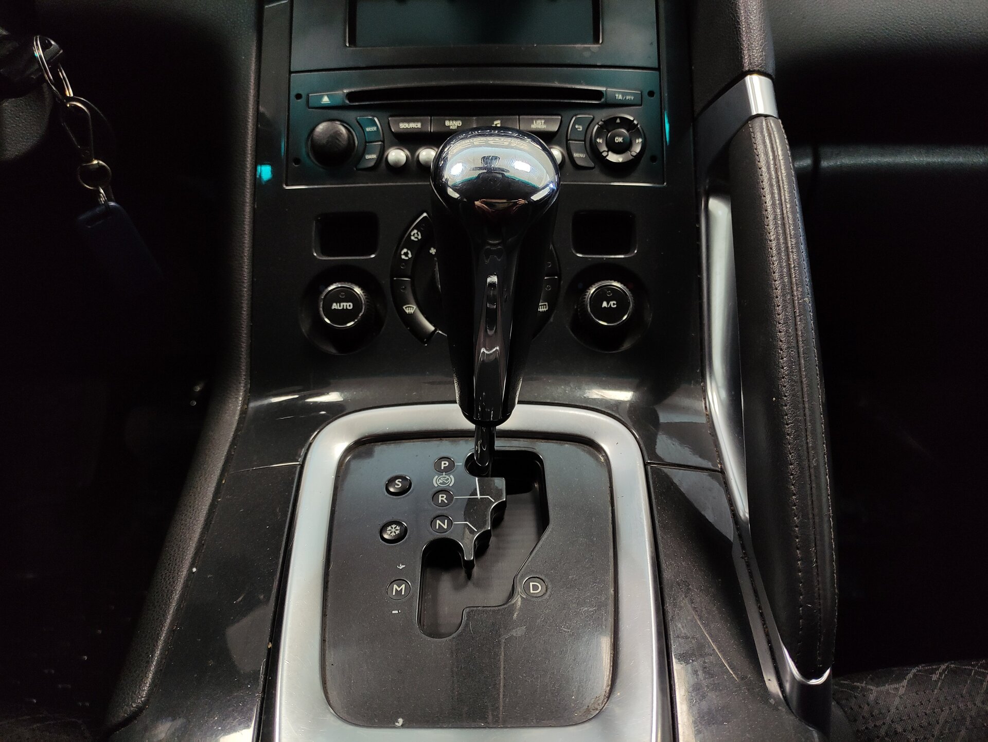 Peugeot 3008, I Рестайлинг 2014