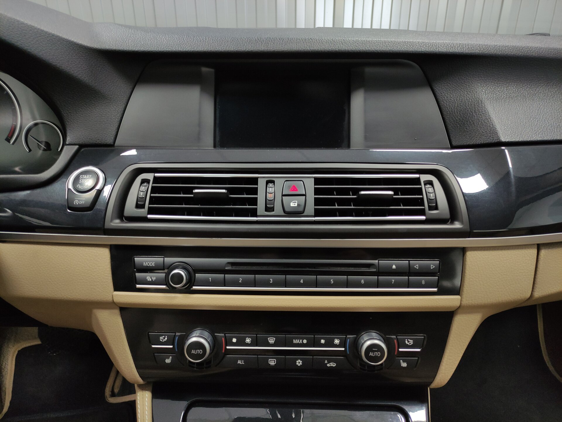 BMW 5 серии, VI (F10/F11/F07) 2012