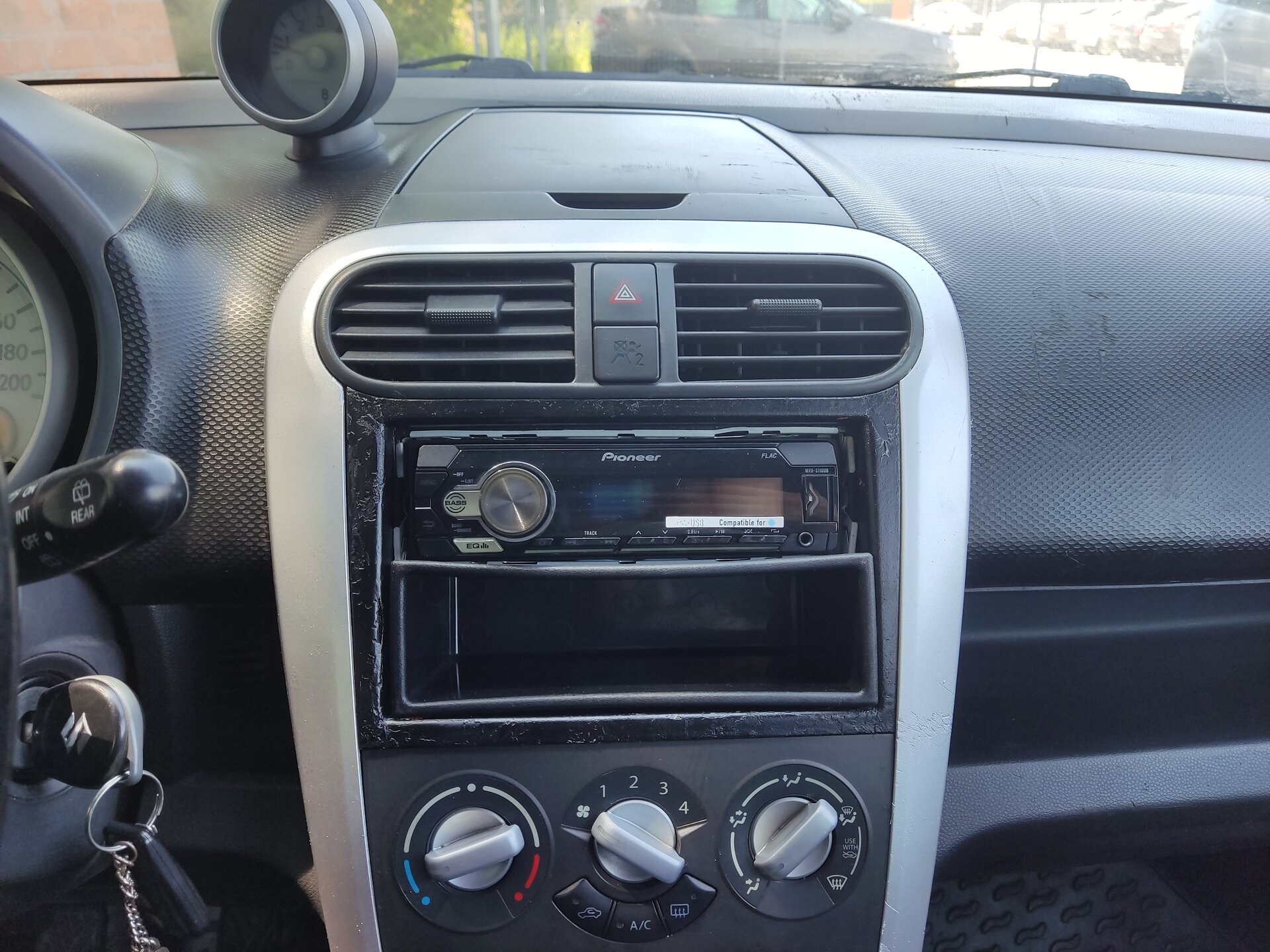 Suzuki Splash, I 2010