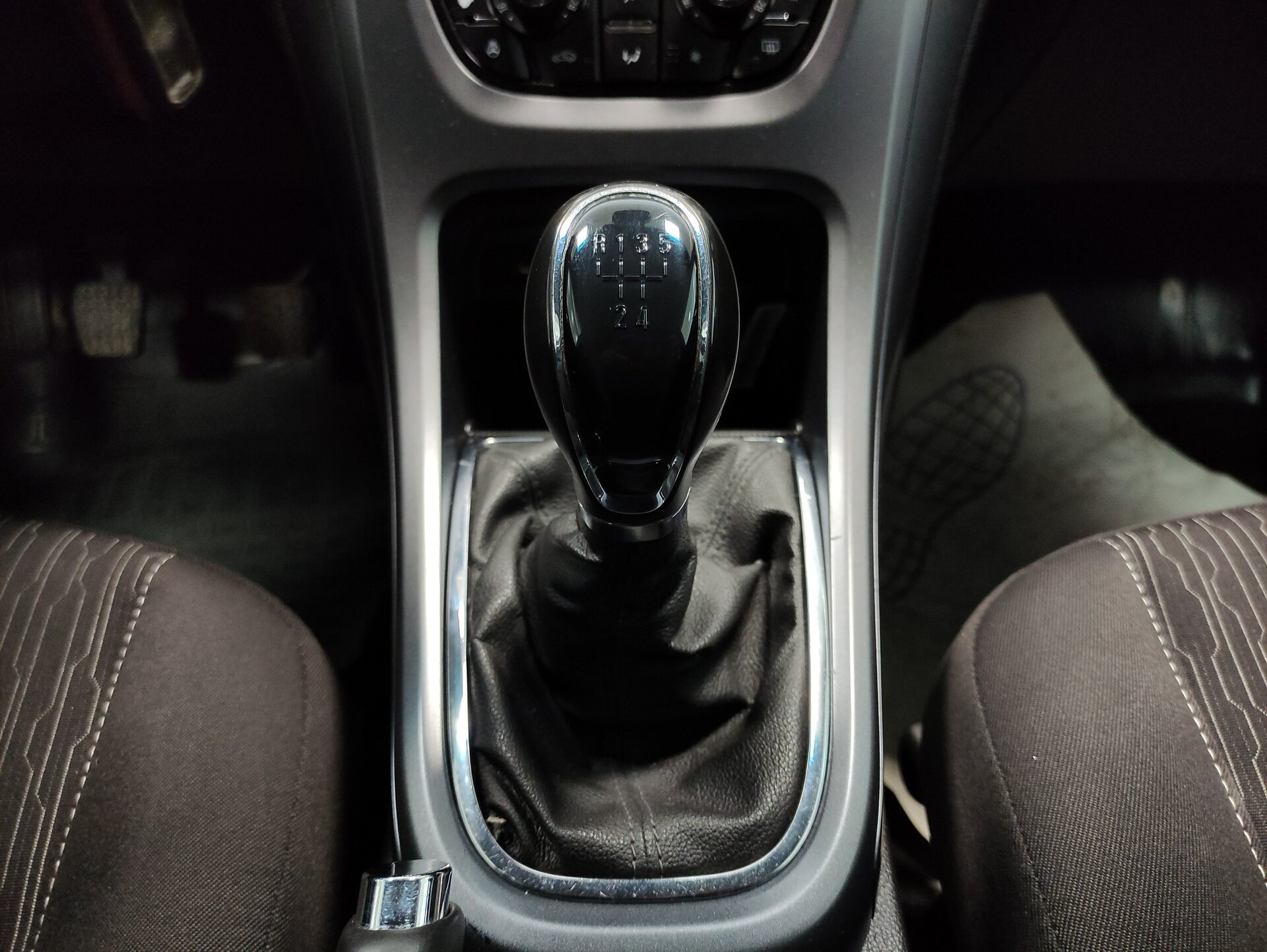 Opel Astra, J Рестайлинг 2014
