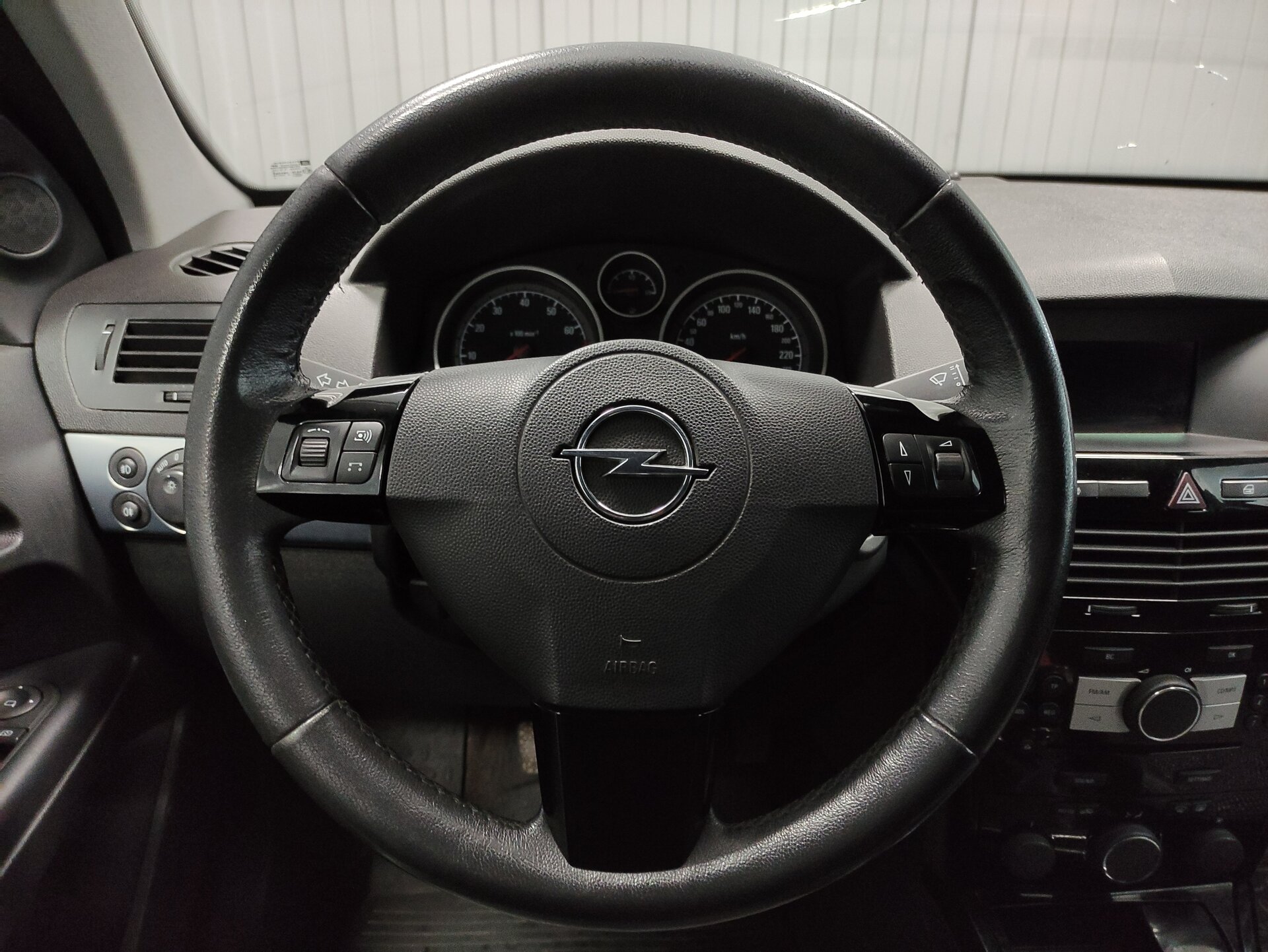 Opel Astra, H Рестайлинг 2011 Opel Astra, H Рестайлинг 2011