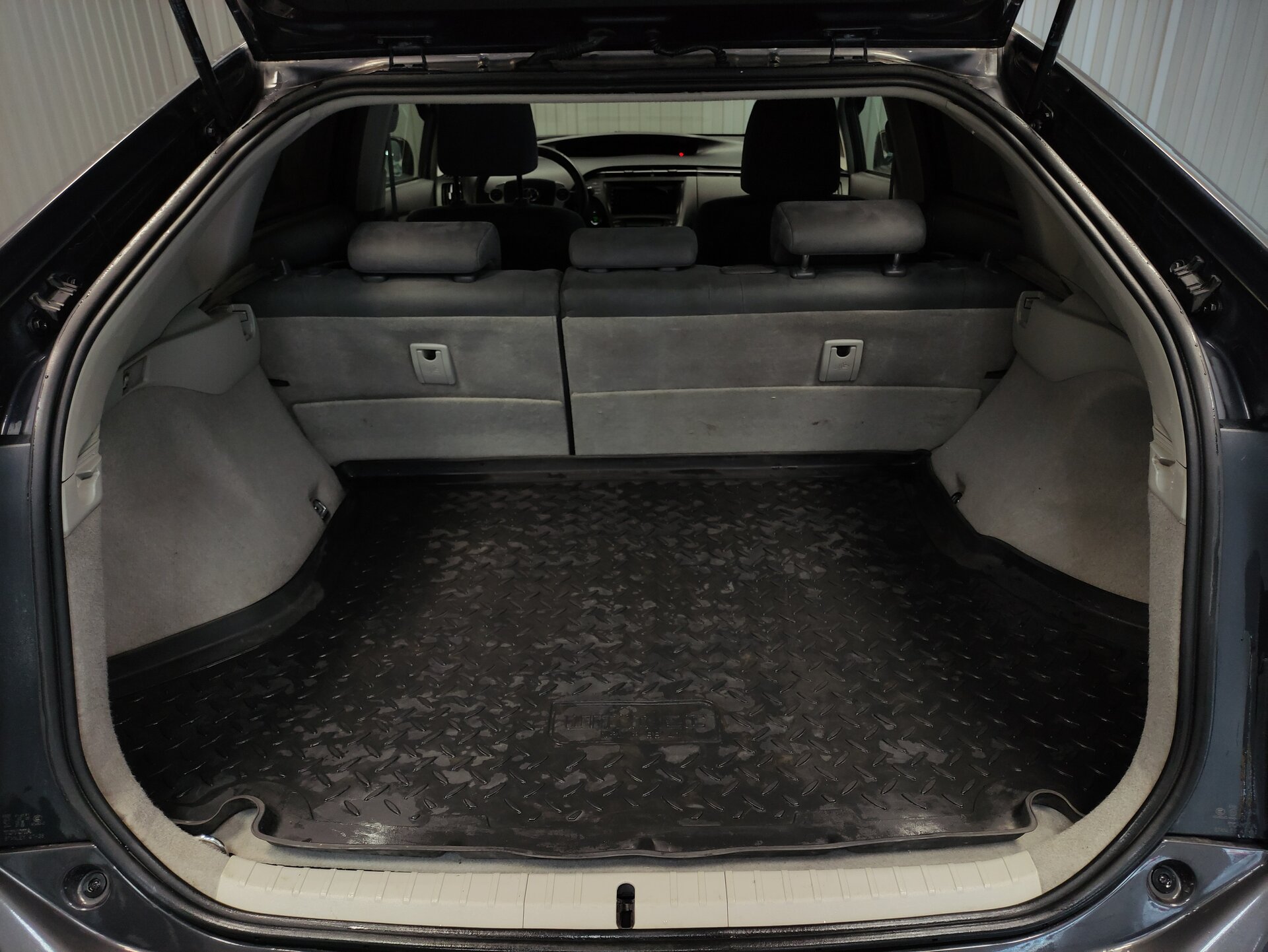 Toyota Prius, III Рестайлинг (XW30) 2011 Toyota Prius, III Рестайлинг (XW30) 2011