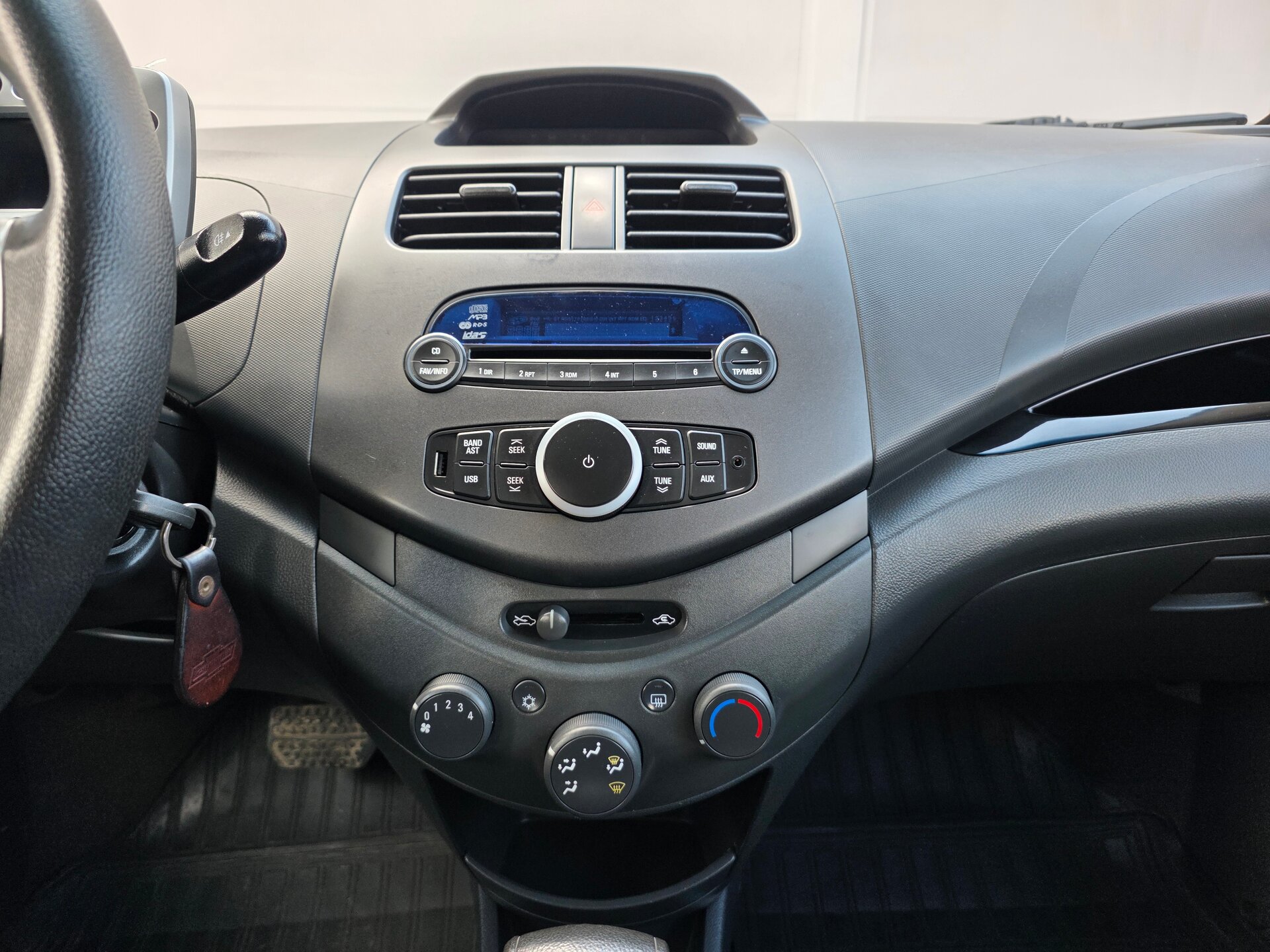 Chevrolet Spark, III 2012