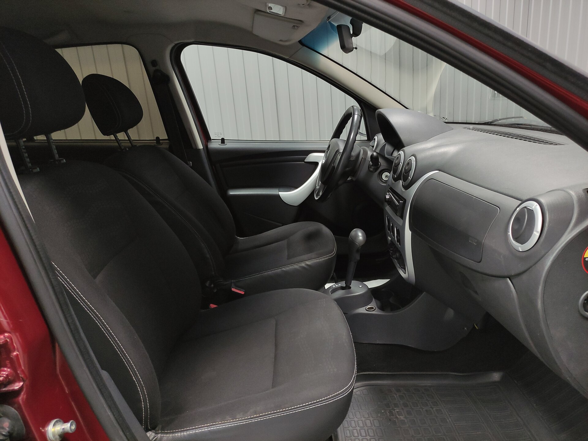 Renault Sandero, I 2012