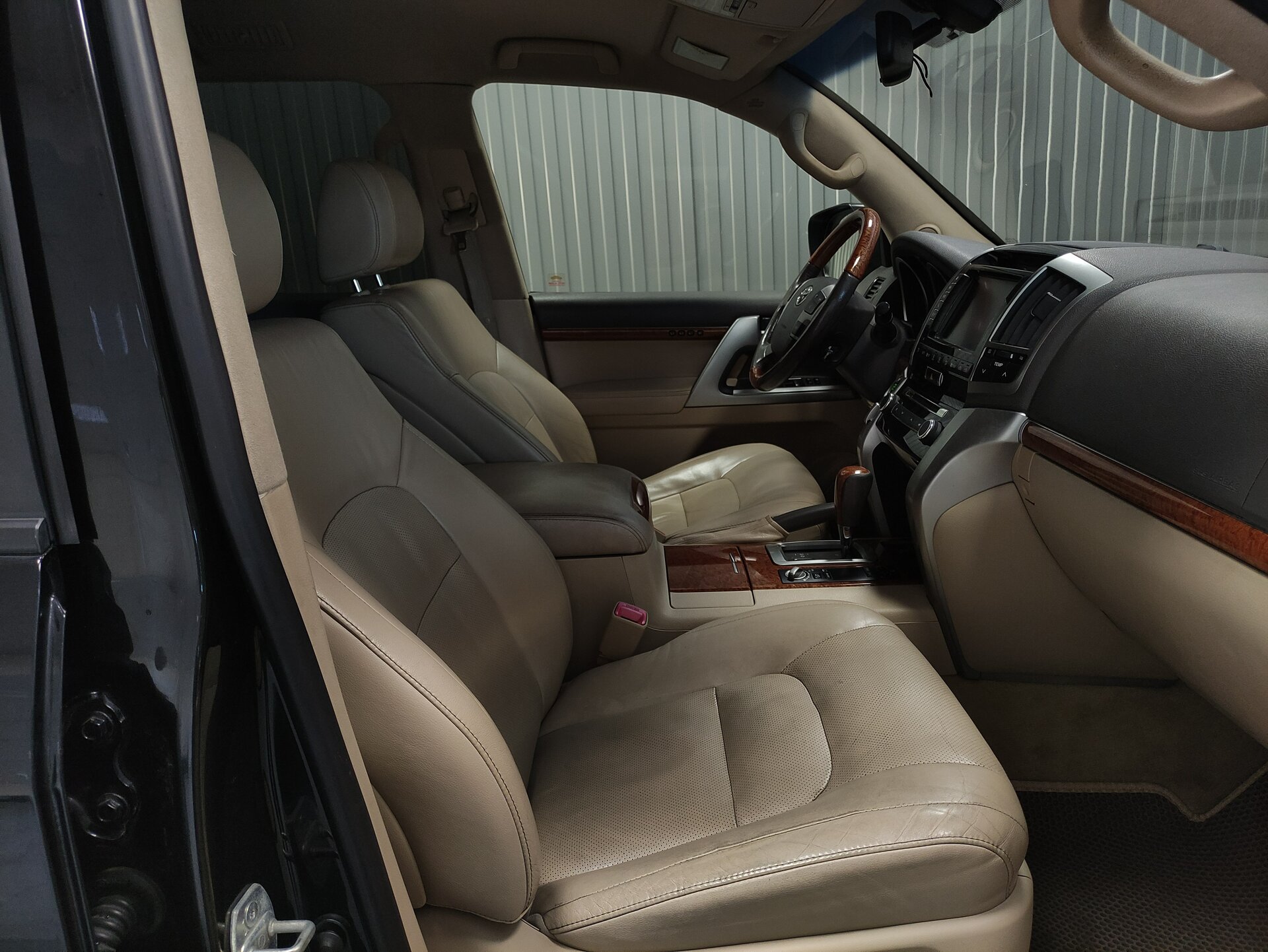 Toyota Land Cruiser, 200 Series Рестайлинг 1 2012