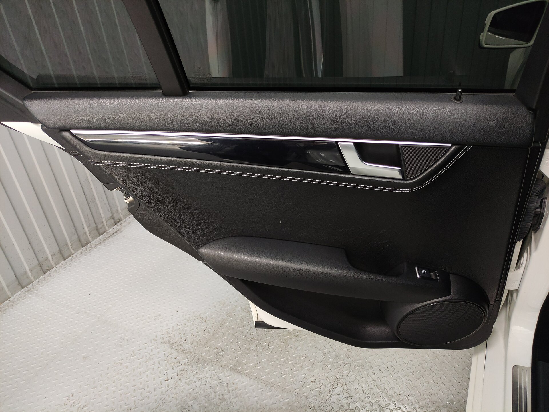 Mercedes-Benz C-Класс, III (W204) Рестайлинг 2011 Mercedes-Benz C-Класс, III (W204) Рестайлинг 2011