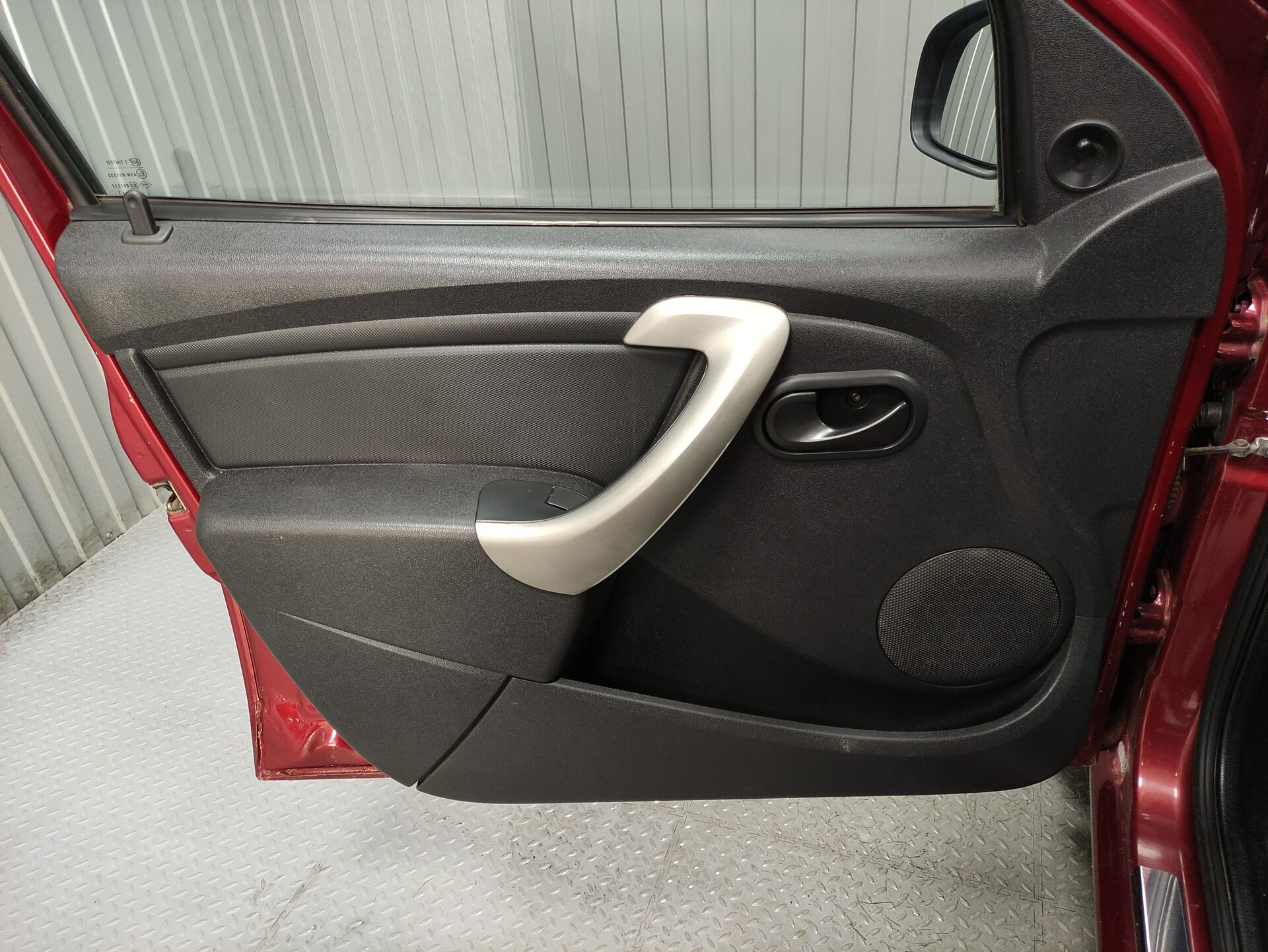 Renault Logan, I Рестайлинг 2011