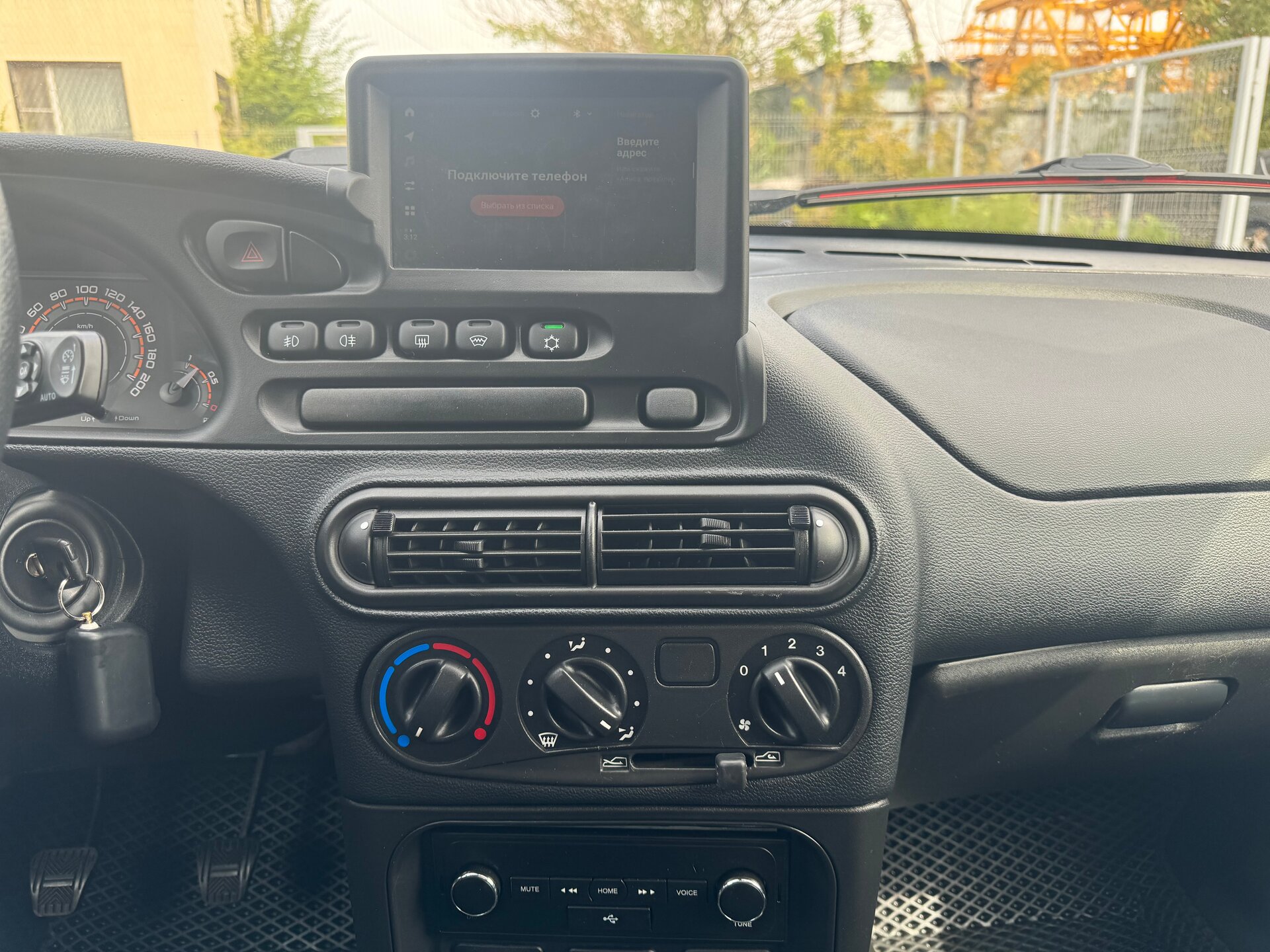 Lada (ВАЗ) Niva Travel, I 2023