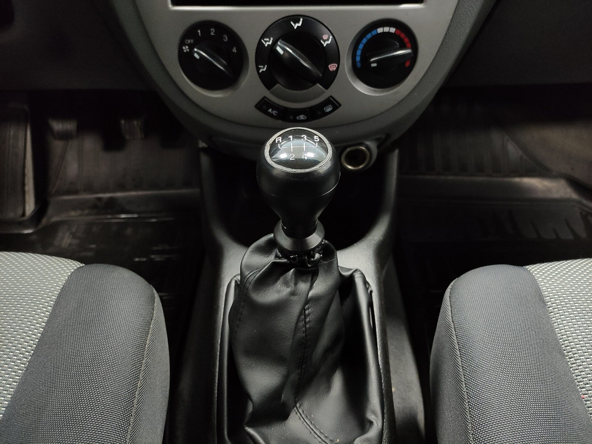 Chevrolet Lacetti, I 2012 Chevrolet Lacetti, I 2012