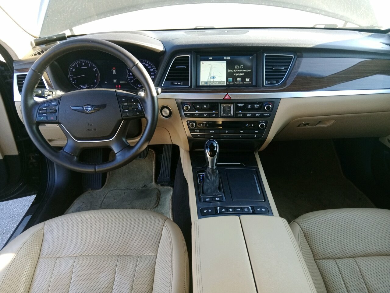 Hyundai Genesis, II 2015 Hyundai Genesis, II 2015