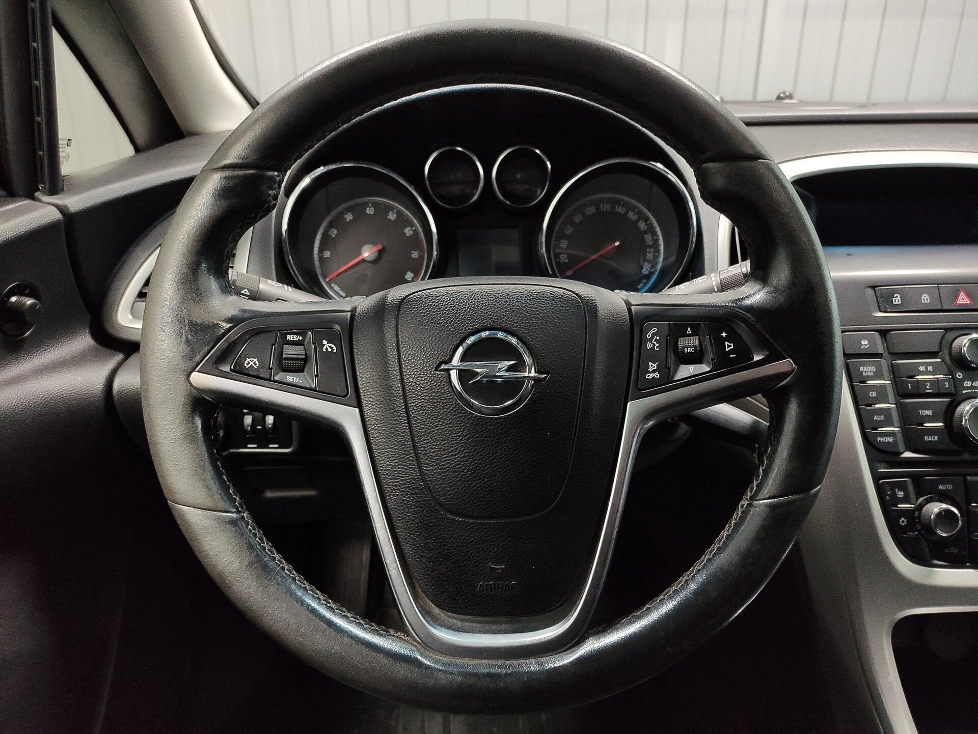Opel Astra, J 2011