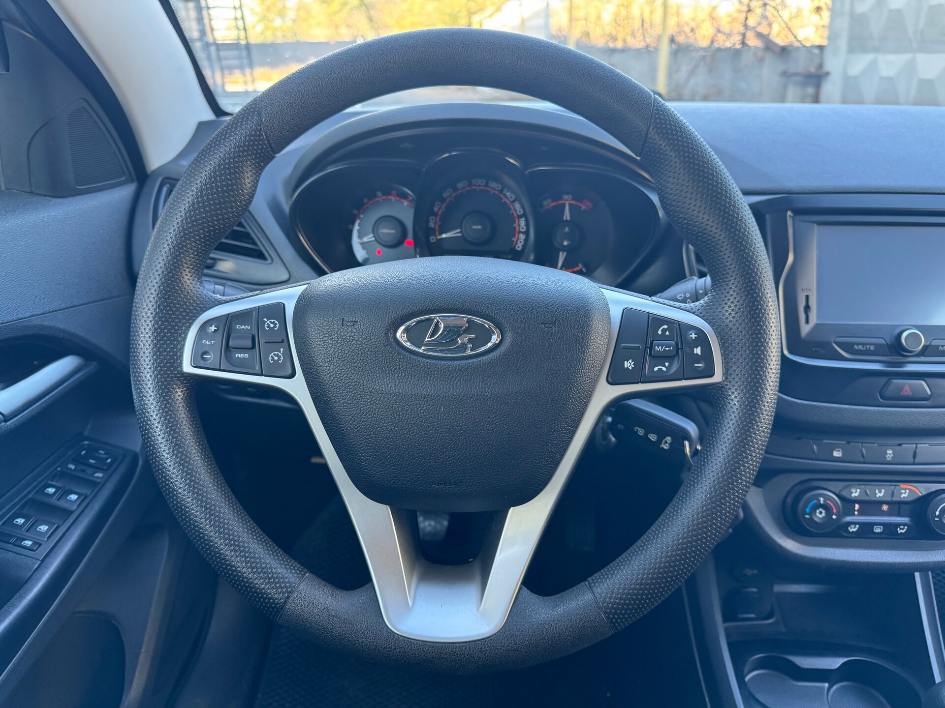 Lada (ВАЗ) Vesta, I 2018 Lada (ВАЗ) Vesta, I 2018