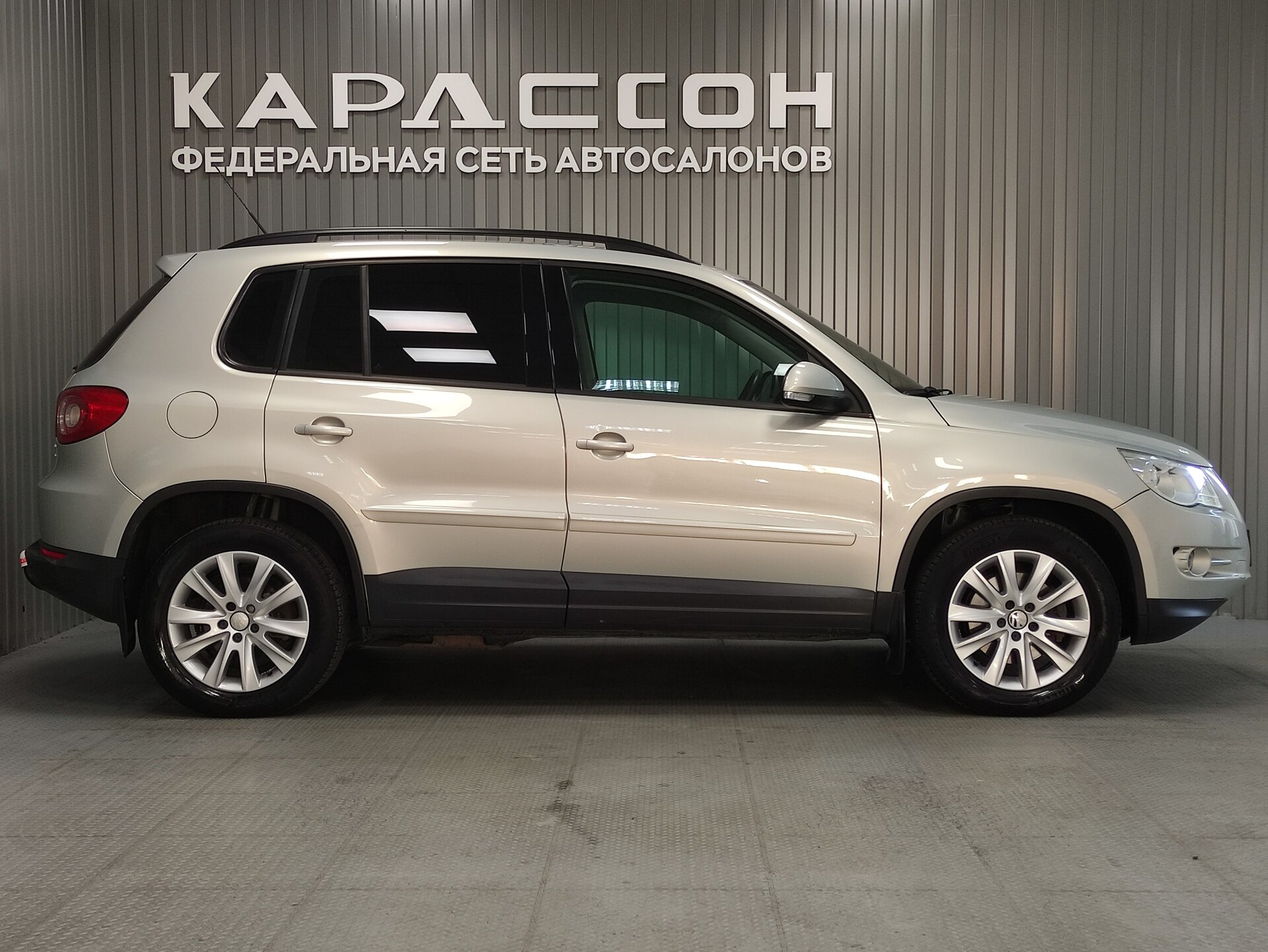 Volkswagen Tiguan, I 2010