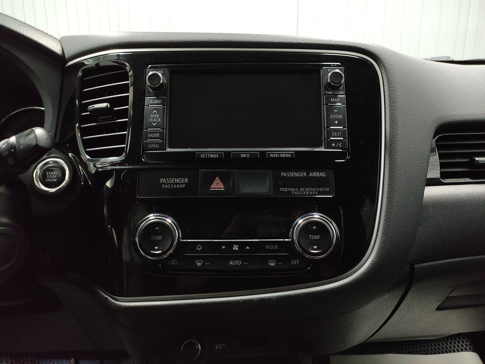 Mitsubishi Outlander, III Рестайлинг 2 2015 Mitsubishi Outlander, III Рестайлинг 2 2015